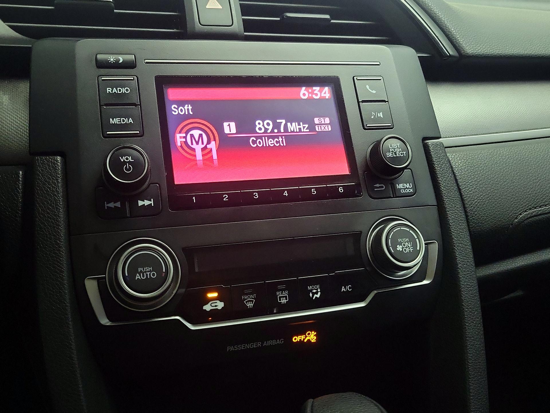 Thumbnail: 2016 Honda Civic - 15