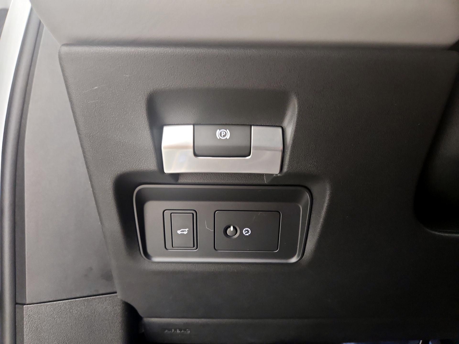 Thumbnail: 2021 Land Rover Range Rover Evoque - 13