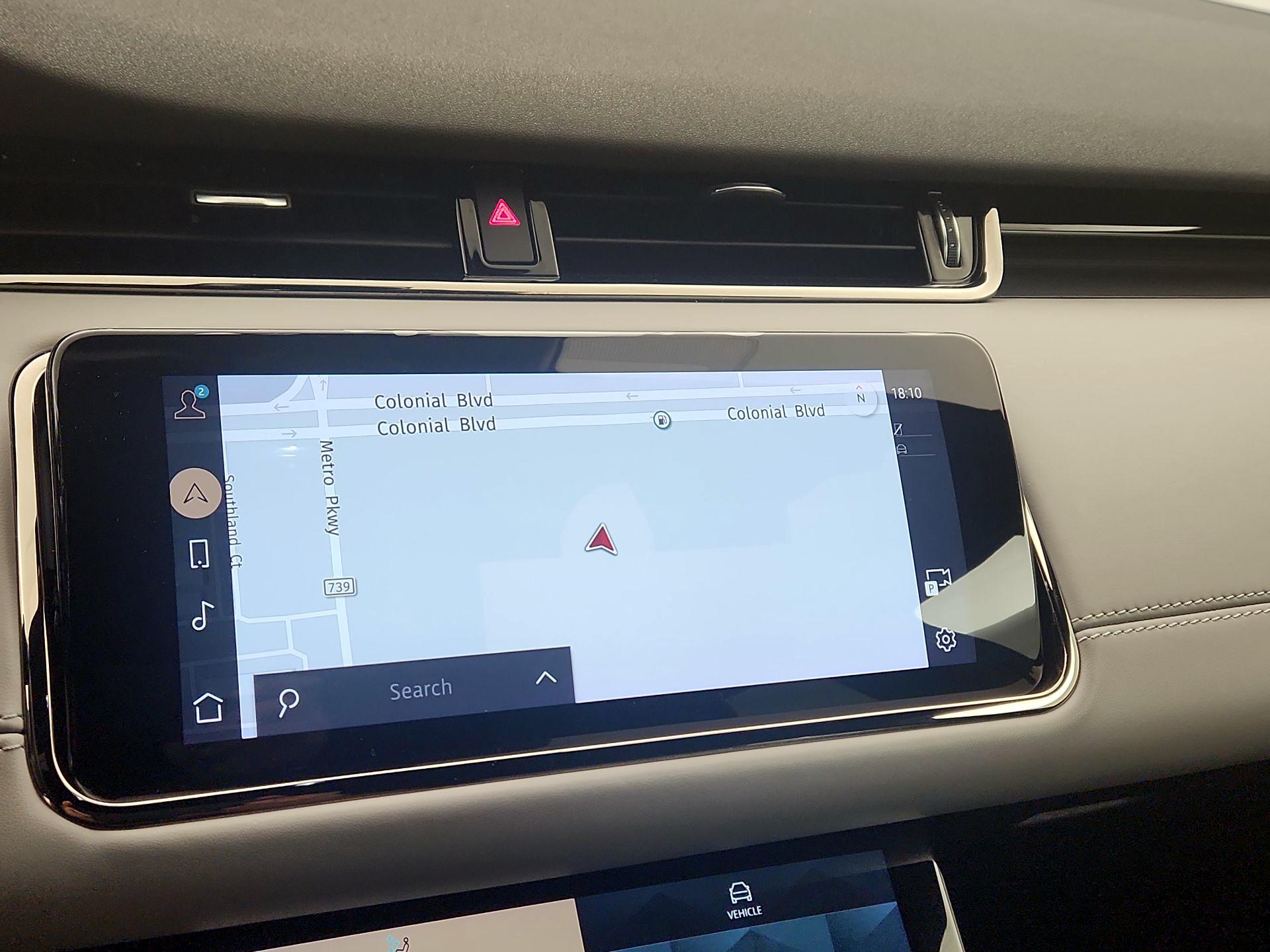 Thumbnail: 2021 Land Rover Range Rover Evoque - 14