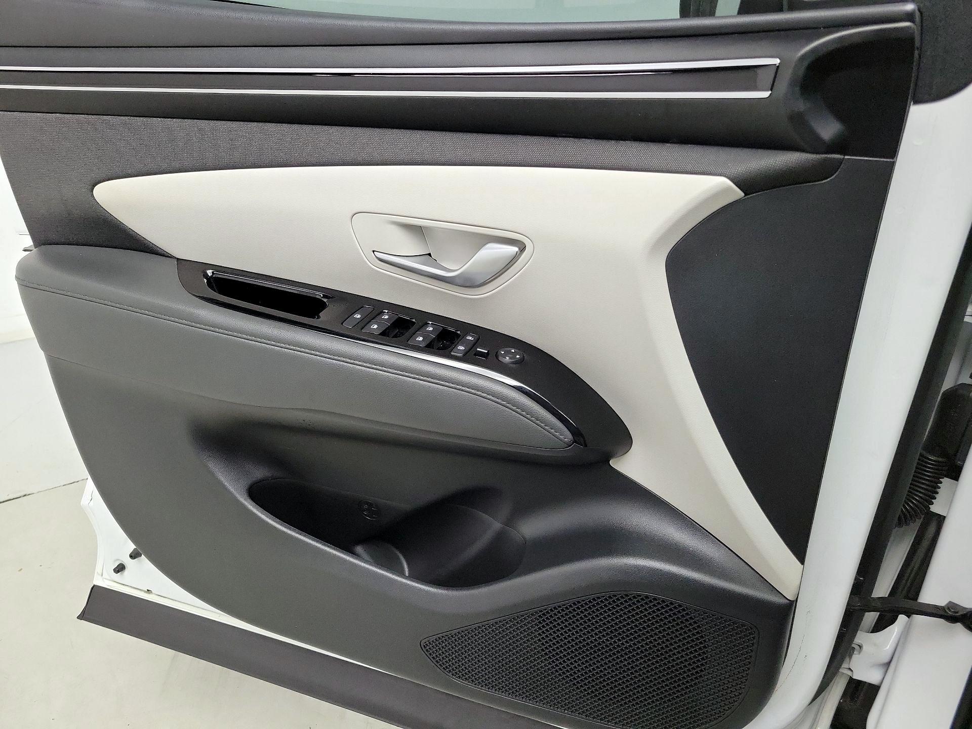Thumbnail: 2022 Hyundai Tucson - 12