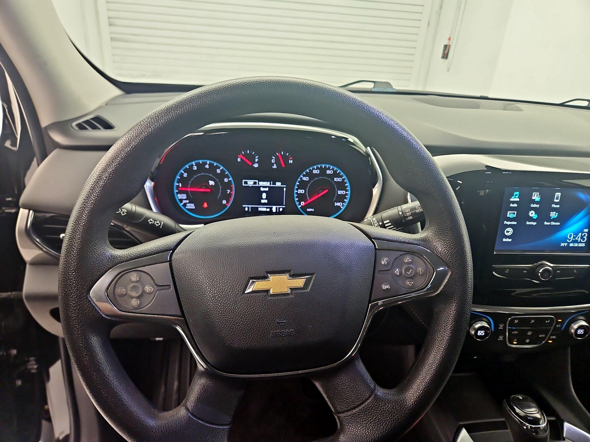 Thumbnail: 2019 Chevrolet Traverse - 10