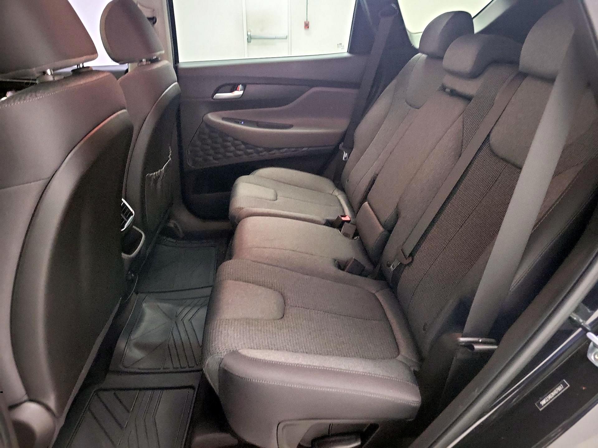 Thumbnail: 2019 Hyundai Santa Fe - 19