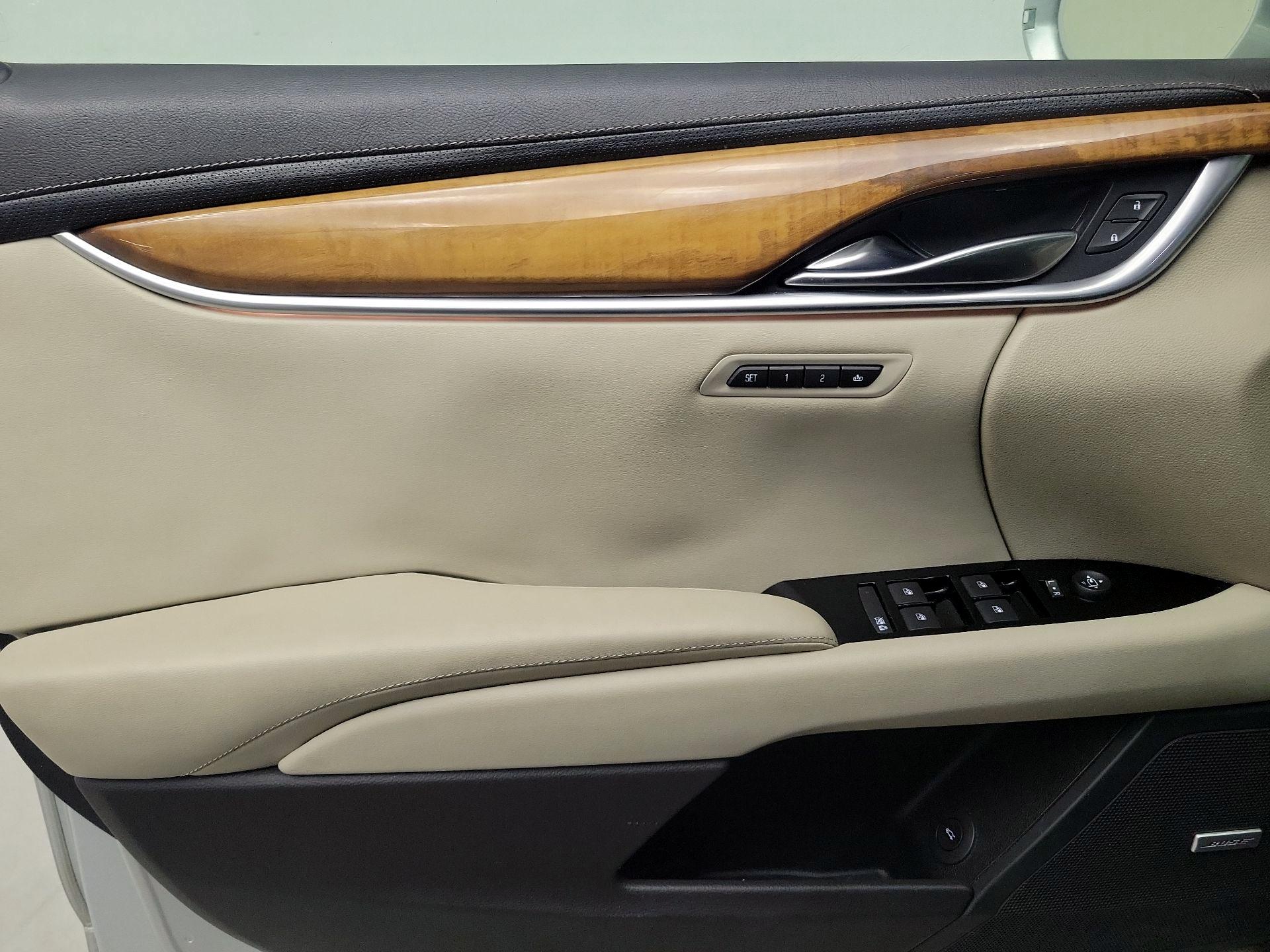 Thumbnail: 2019 Cadillac XTS - 12