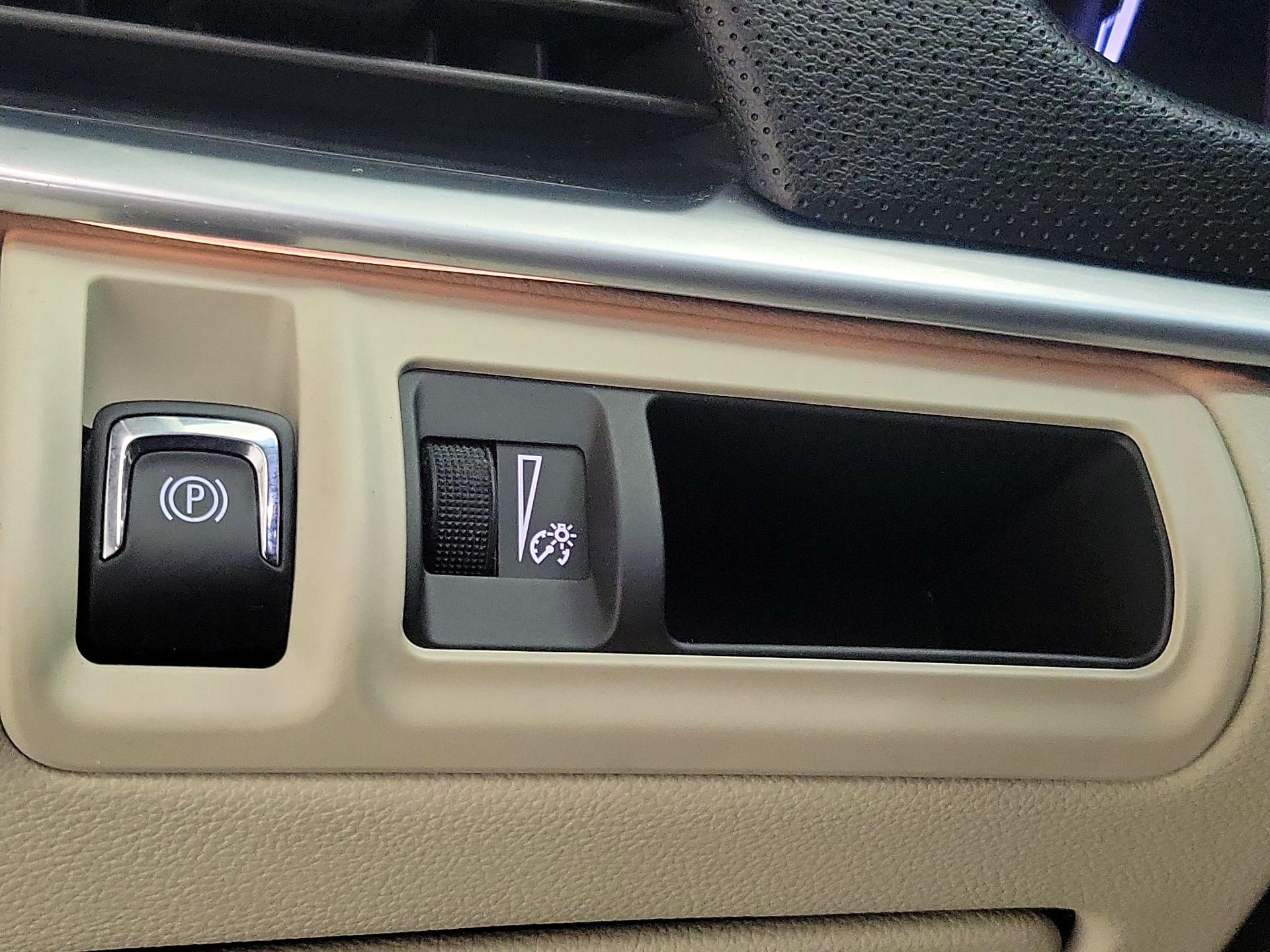 Thumbnail: 2019 Cadillac XTS - 13