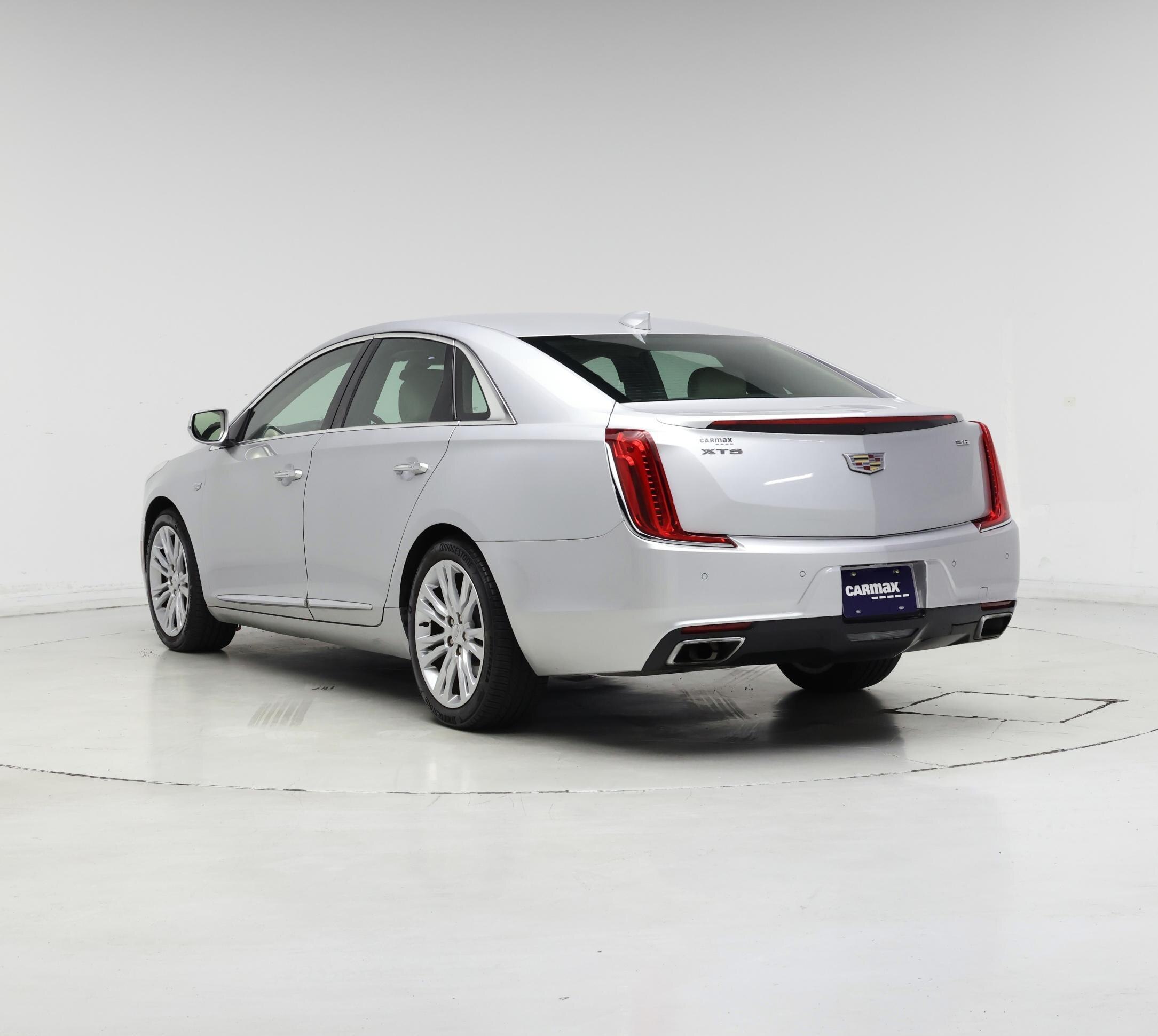 Thumbnail: 2019 Cadillac XTS - 2
