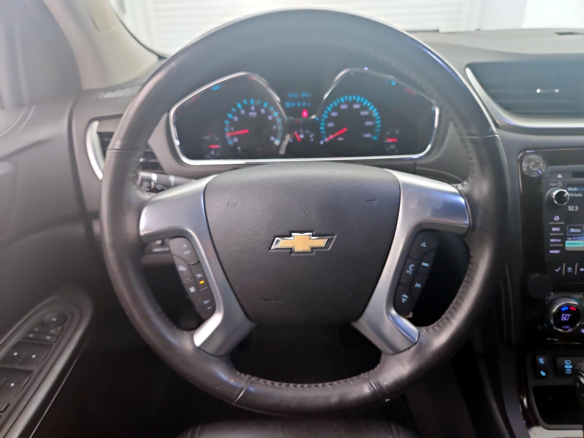 Thumbnail: 2017 Chevrolet Traverse - 10