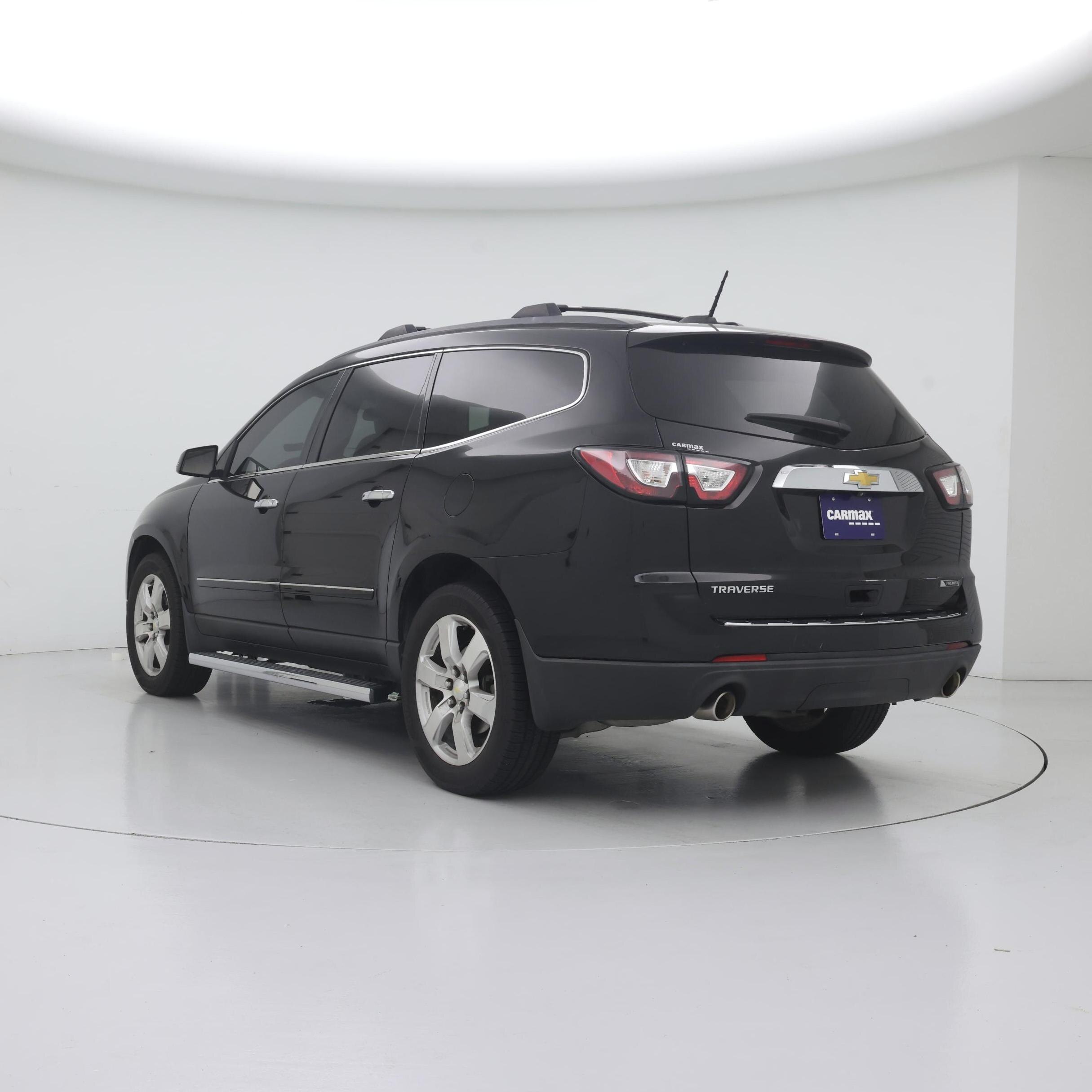 Thumbnail: 2017 Chevrolet Traverse - 2