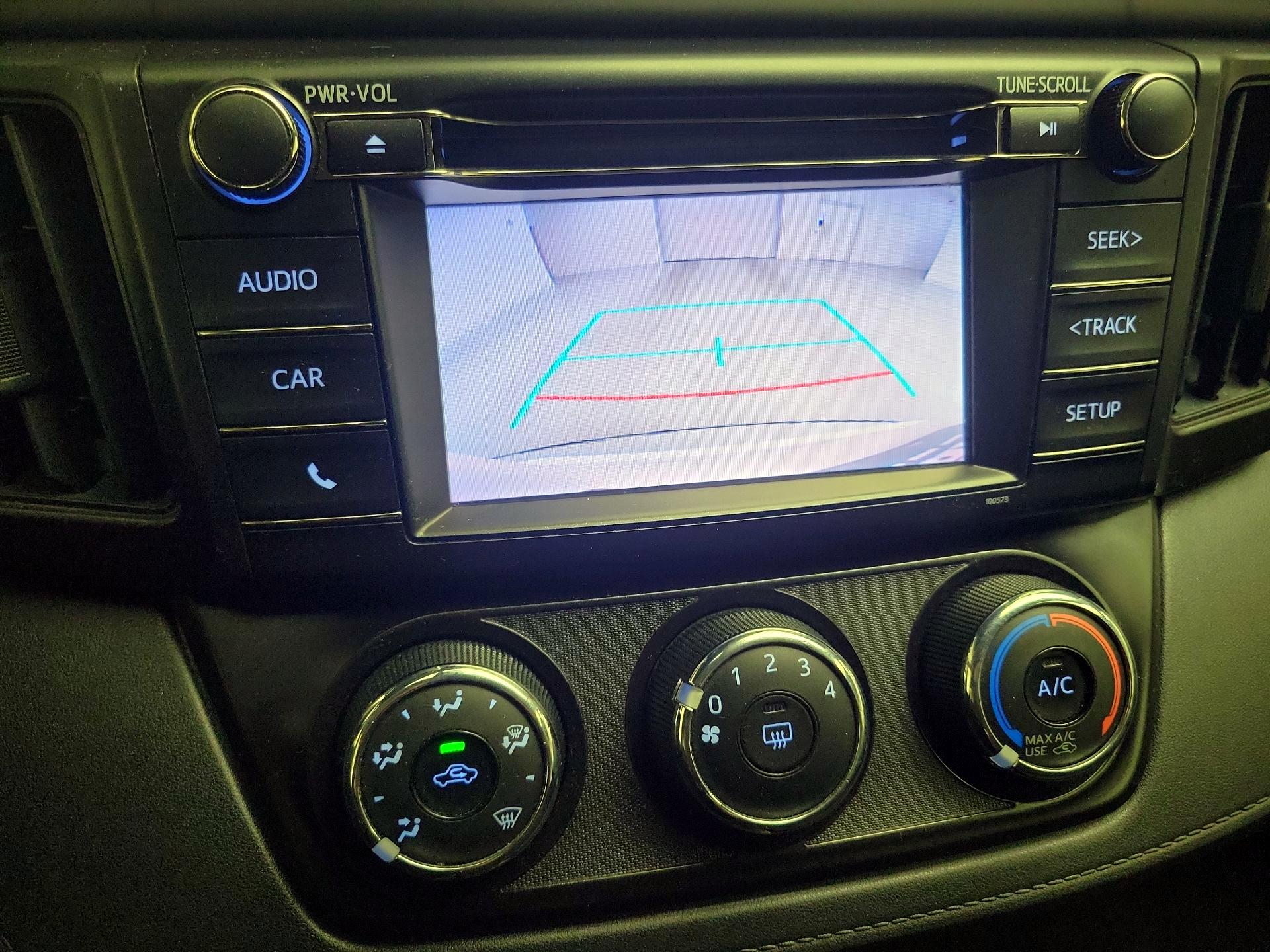Thumbnail: 2018 Toyota RAV4 - 14