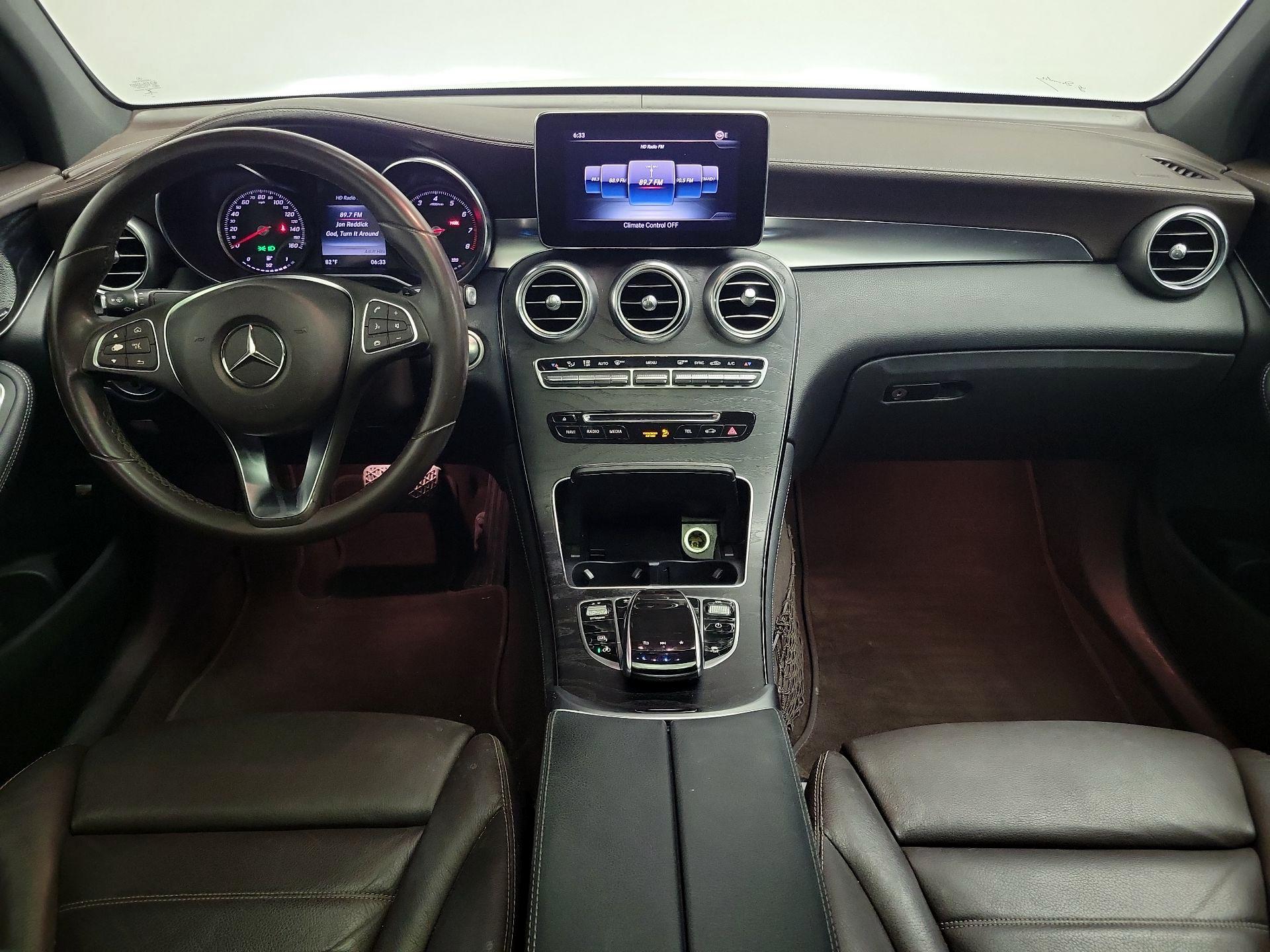 Thumbnail: 2017 Mercedes-Benz GLC - 9