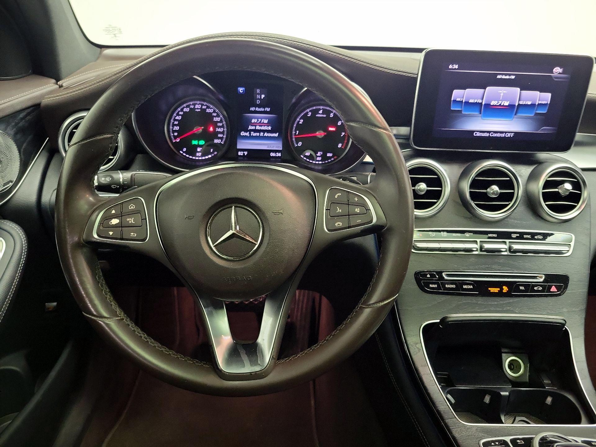 Thumbnail: 2017 Mercedes-Benz GLC - 10