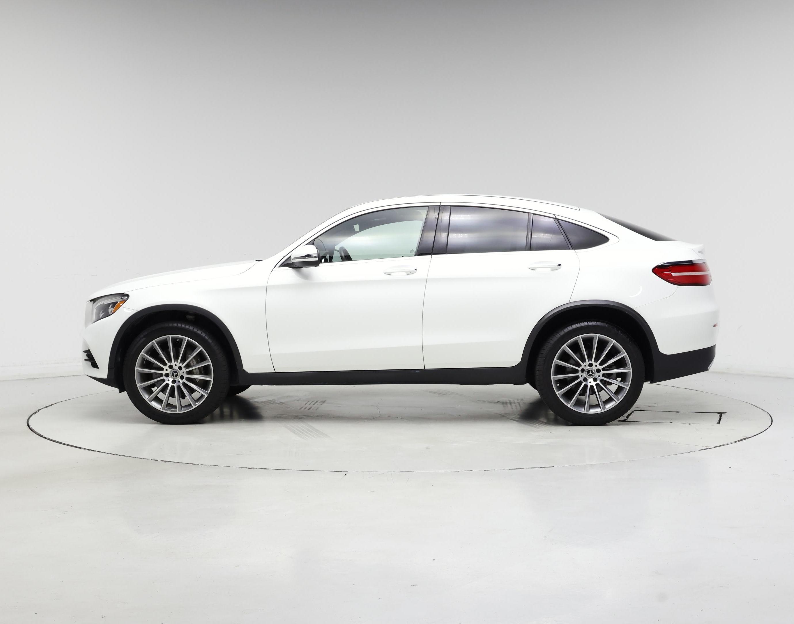 Thumbnail: 2017 Mercedes-Benz GLC - 3