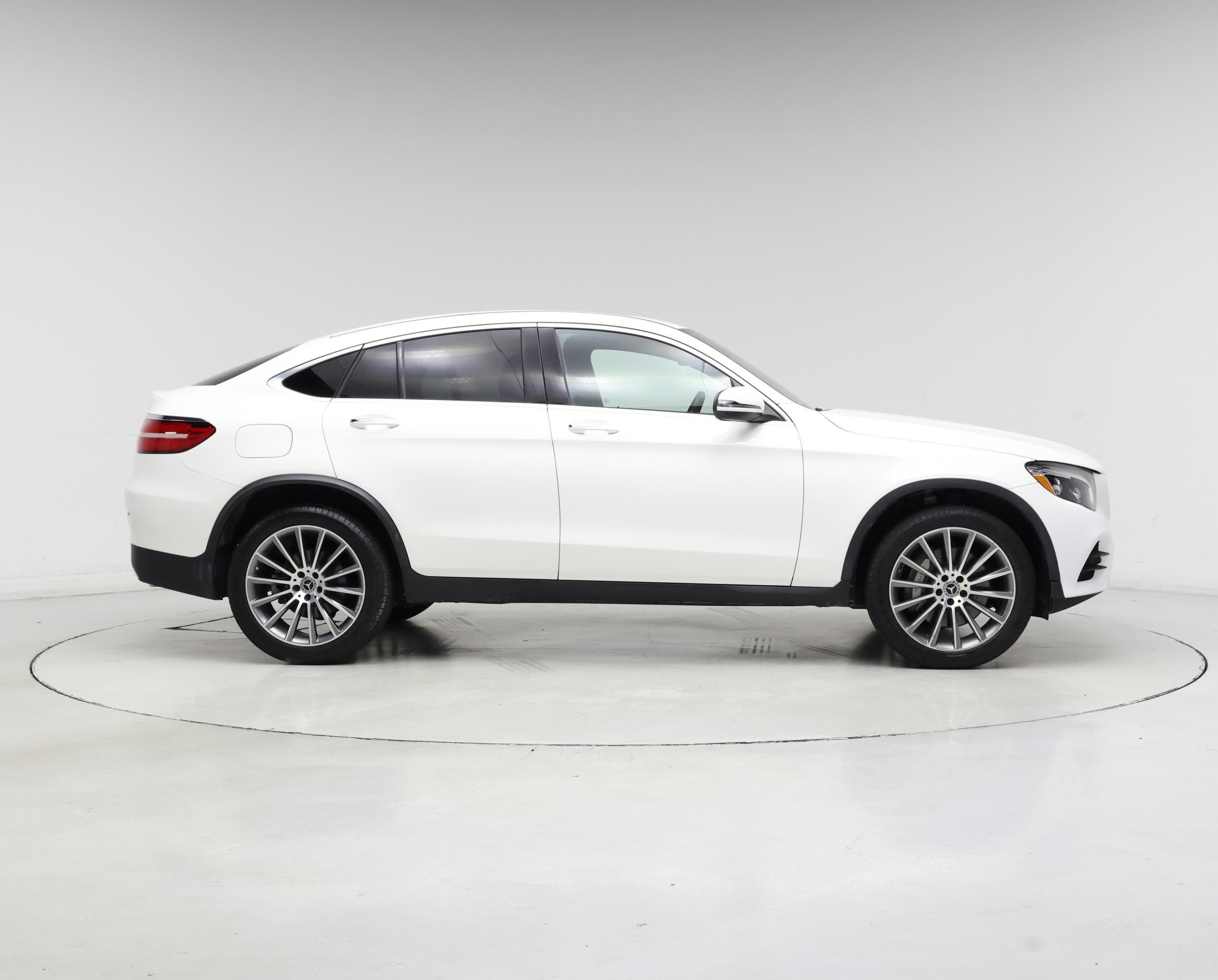 Thumbnail: 2017 Mercedes-Benz GLC - 7