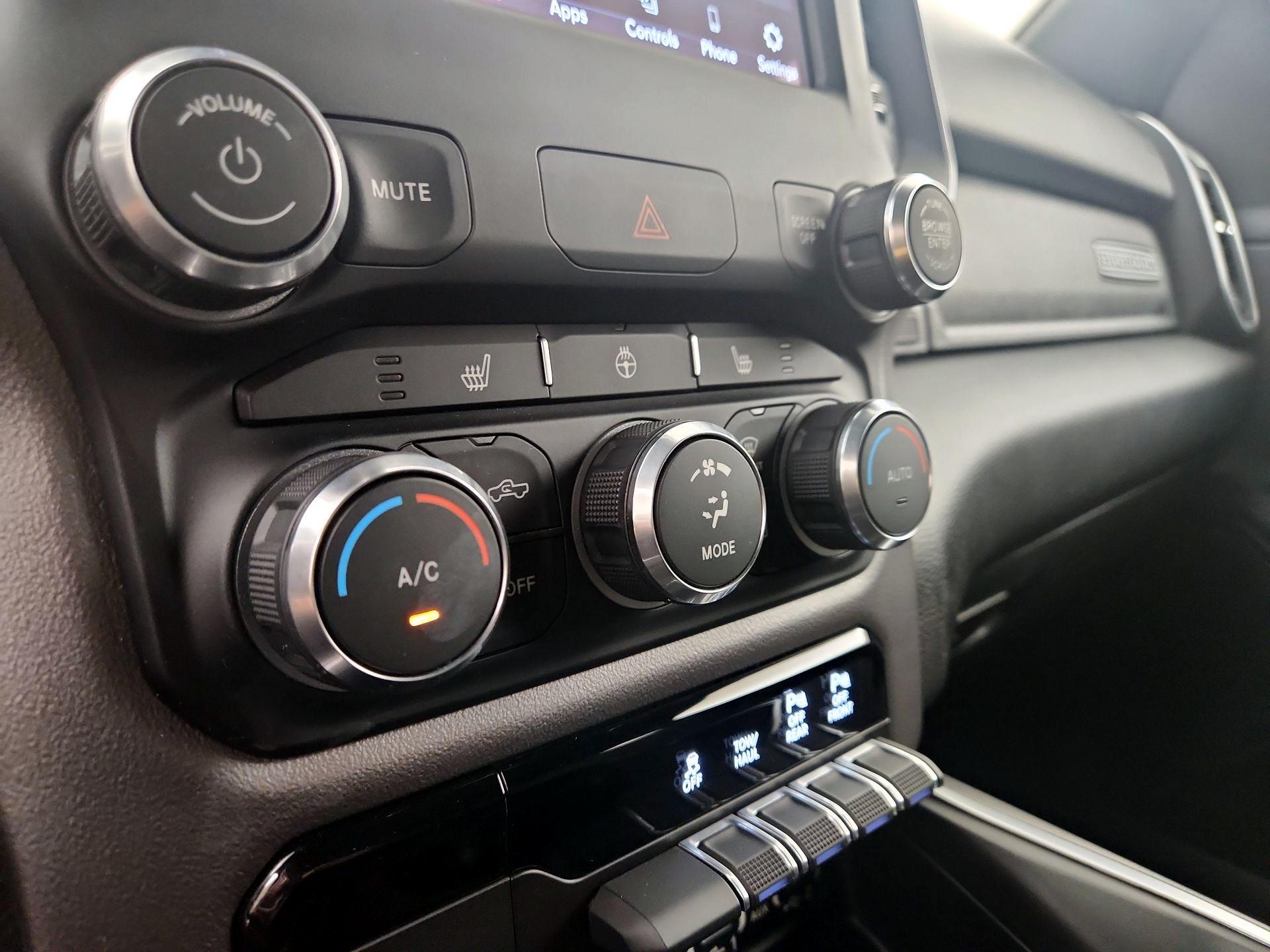 Thumbnail: 2020 RAM 1500 - 16