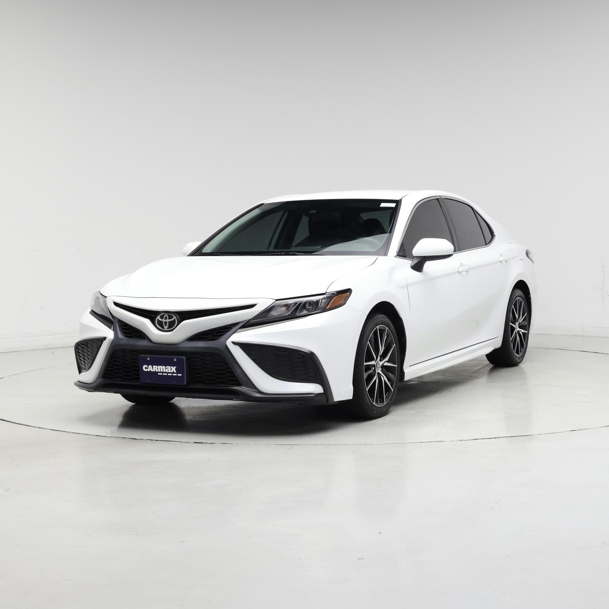 Thumbnail: 2021 Toyota Camry - 4