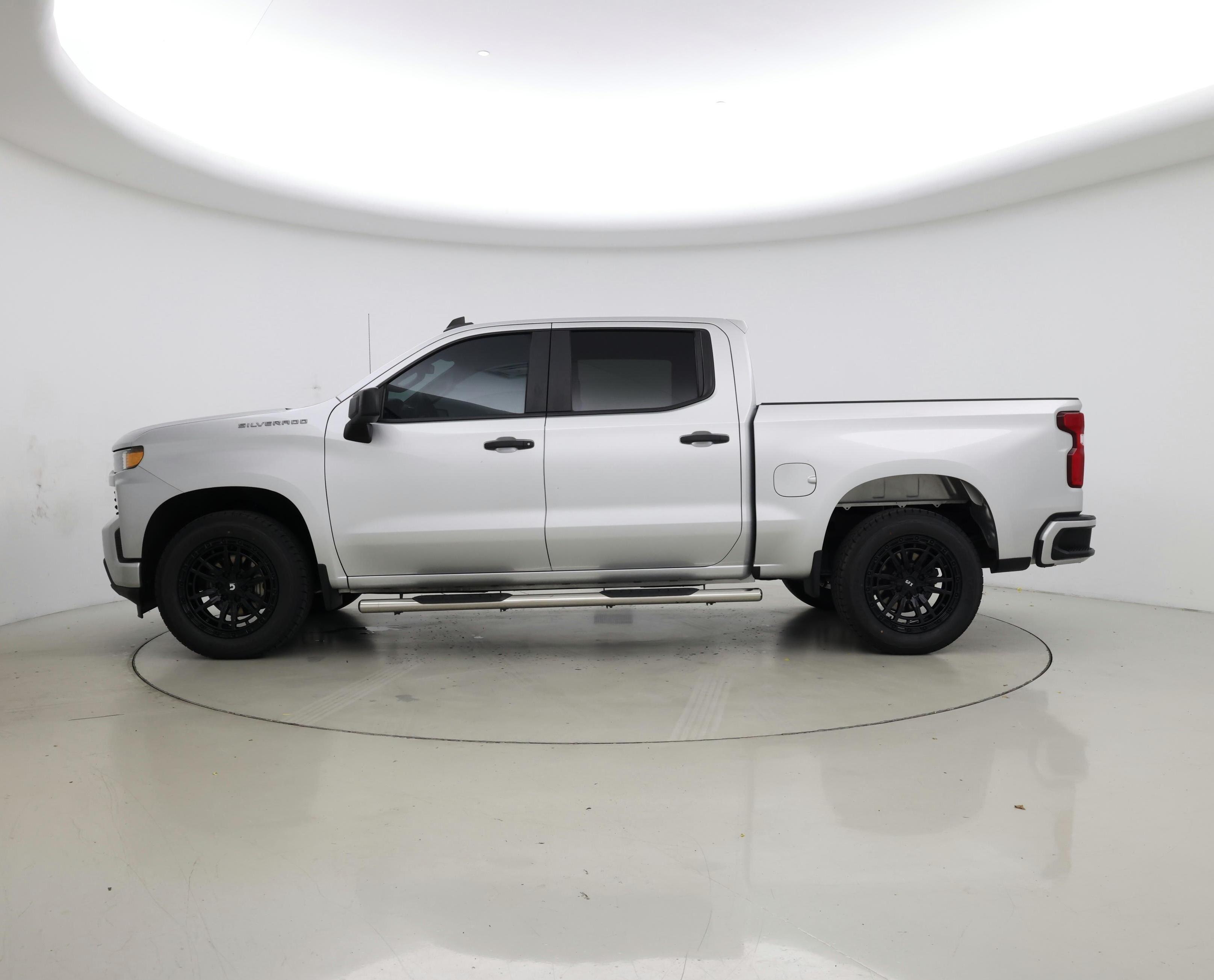 Thumbnail: 2021 Chevrolet Silverado 1500 - 3