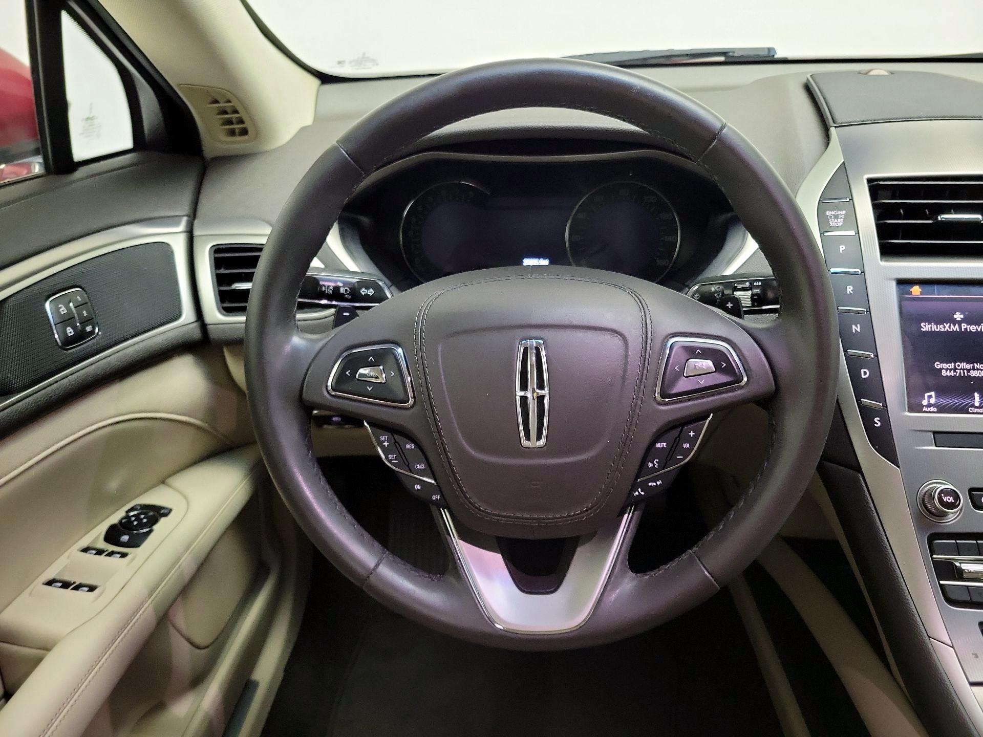 Thumbnail: 2019 Lincoln MKZ - 10
