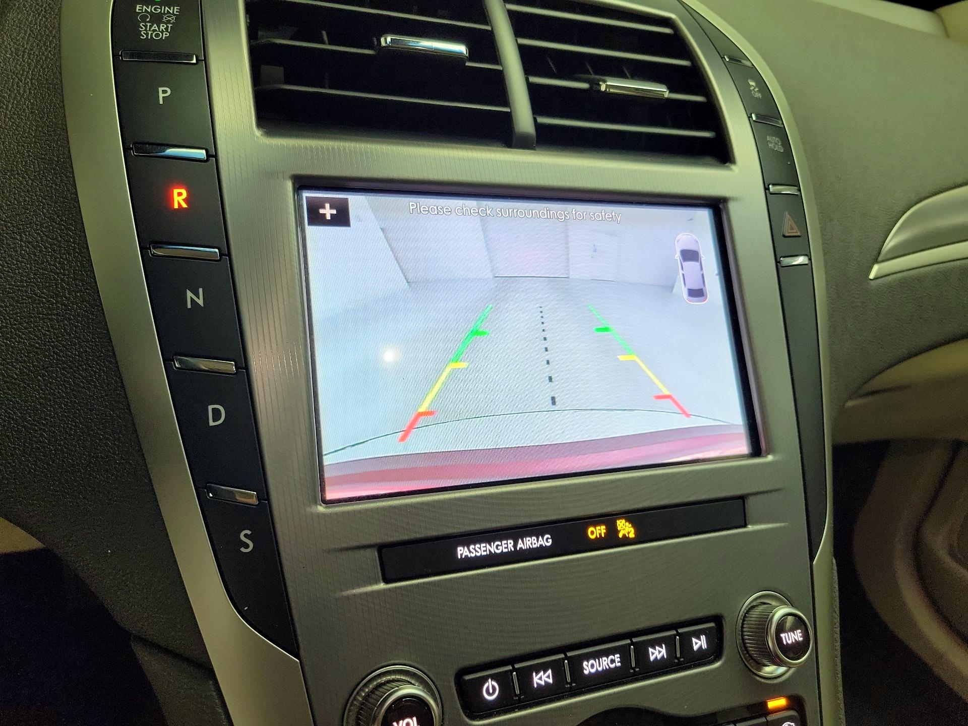 Thumbnail: 2019 Lincoln MKZ - 15