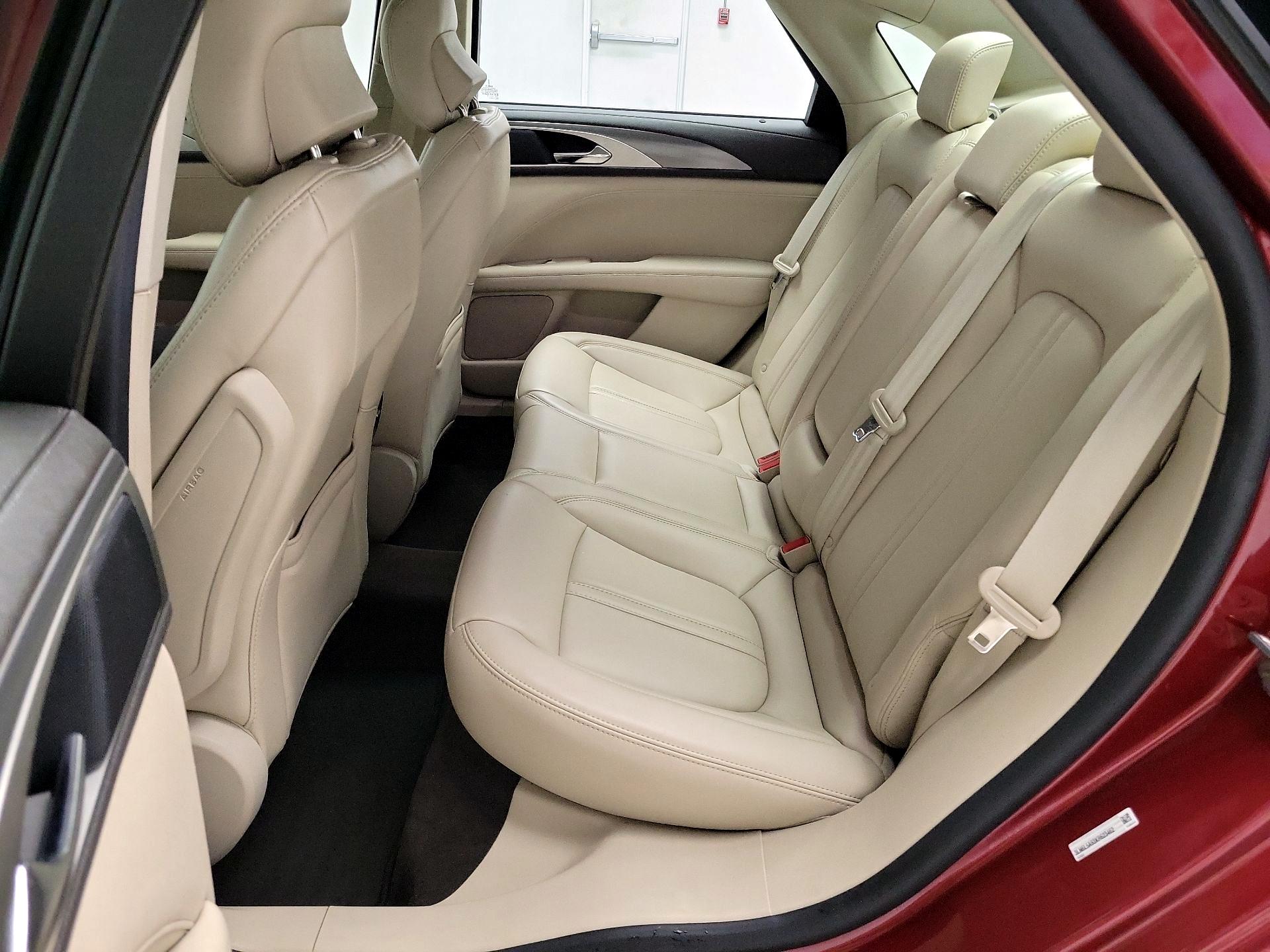 Thumbnail: 2019 Lincoln MKZ - 20