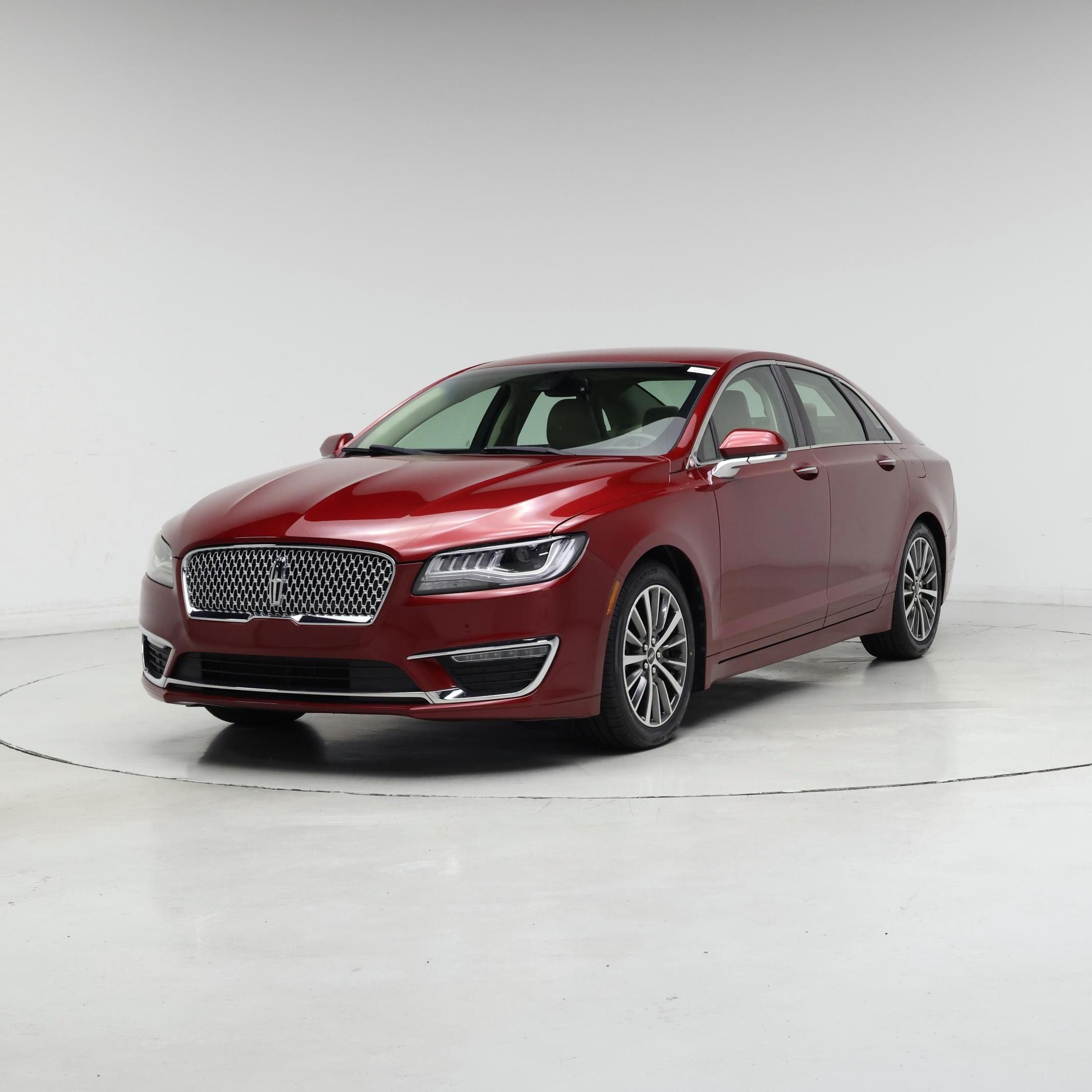 Thumbnail: 2019 Lincoln MKZ - 4