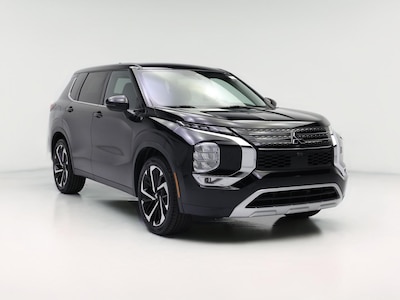 Black 2022 Mitsubishi Outlander SE