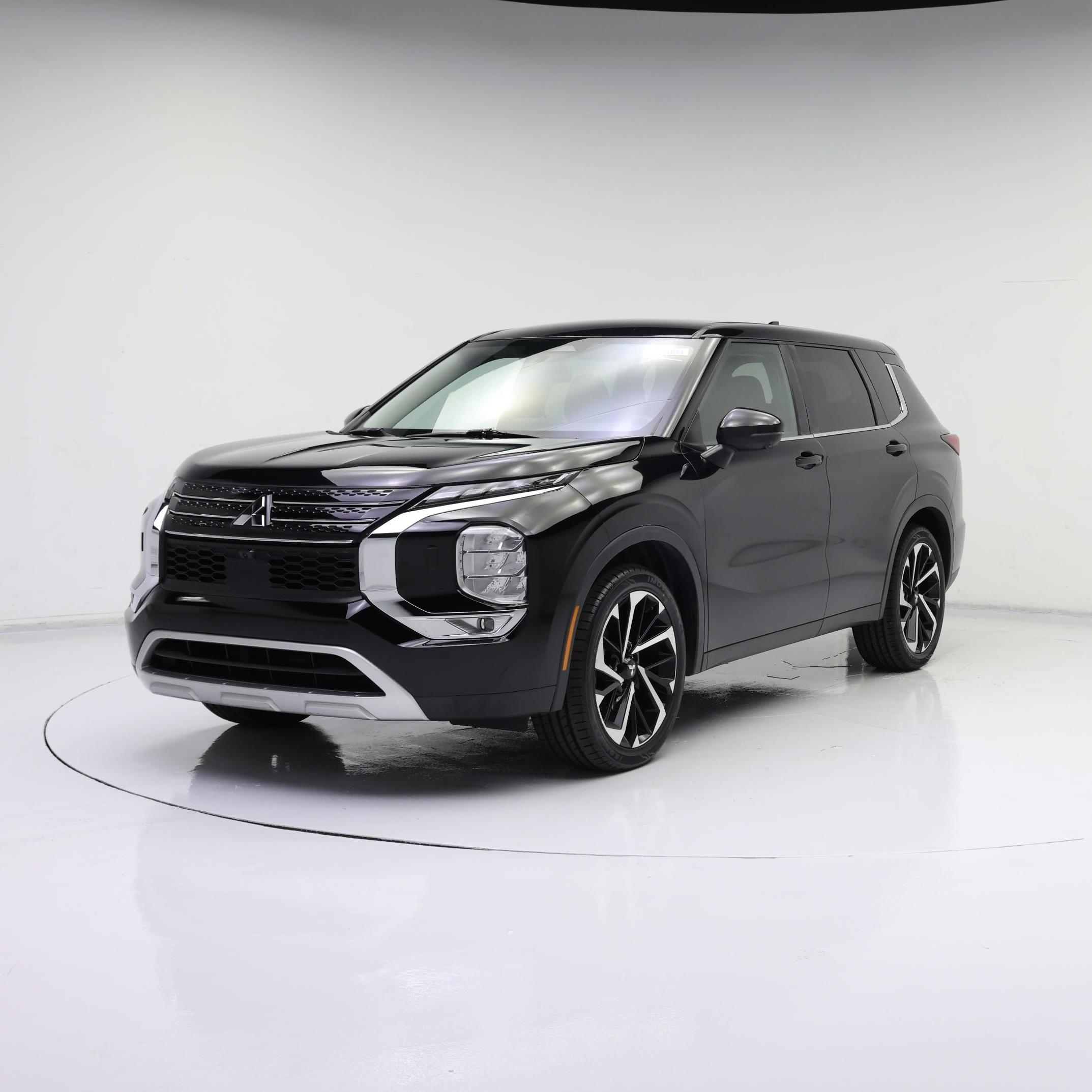 Thumbnail: 2022 Mitsubishi Outlander - 4