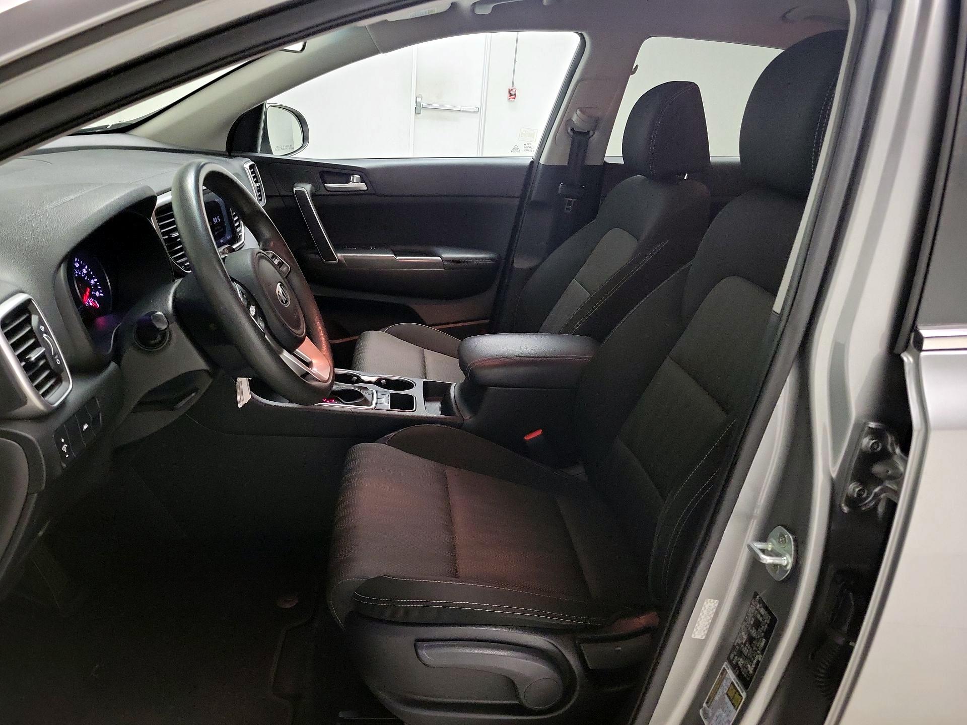 Thumbnail: 2020 Kia Sportage - 11