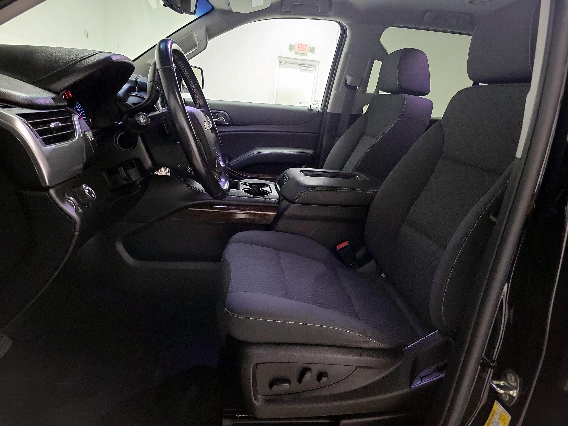 Thumbnail: 2019 Chevrolet Tahoe - 11
