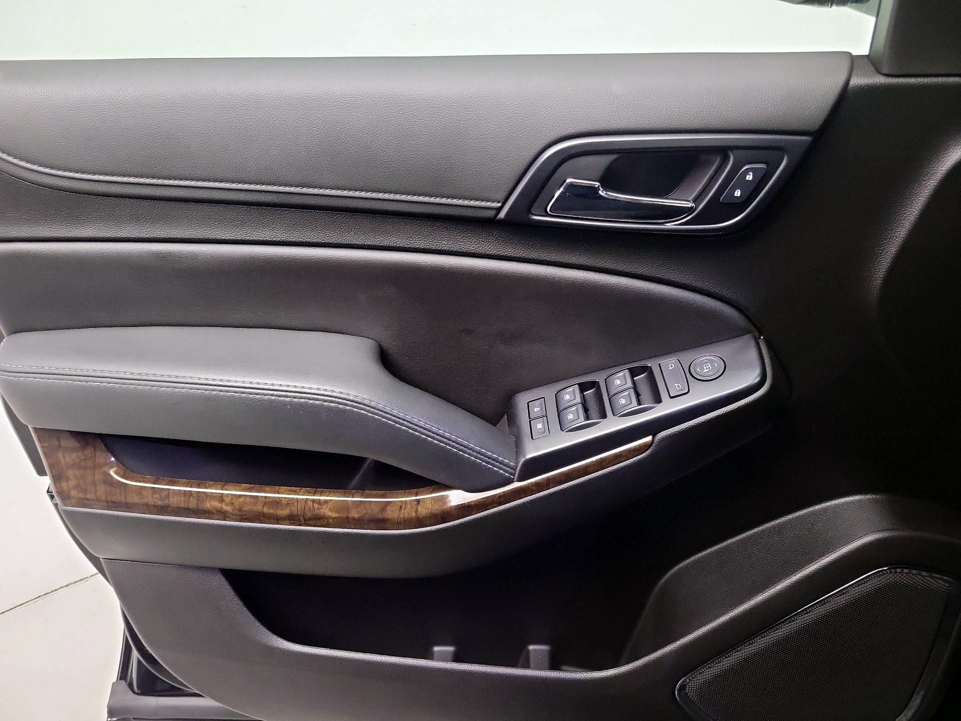 Thumbnail: 2019 Chevrolet Tahoe - 12