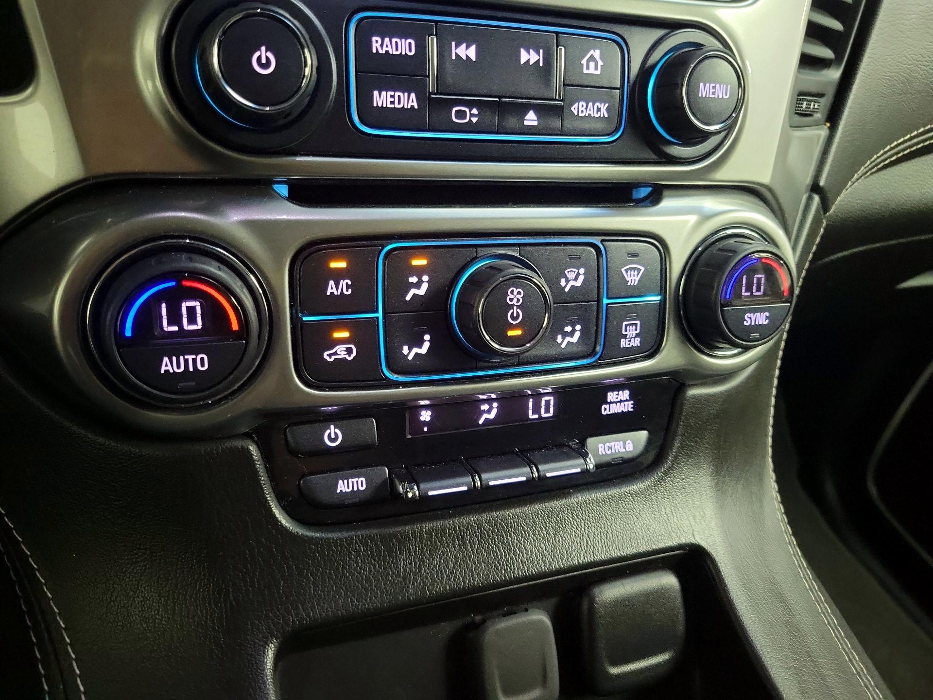 Thumbnail: 2019 Chevrolet Tahoe - 17
