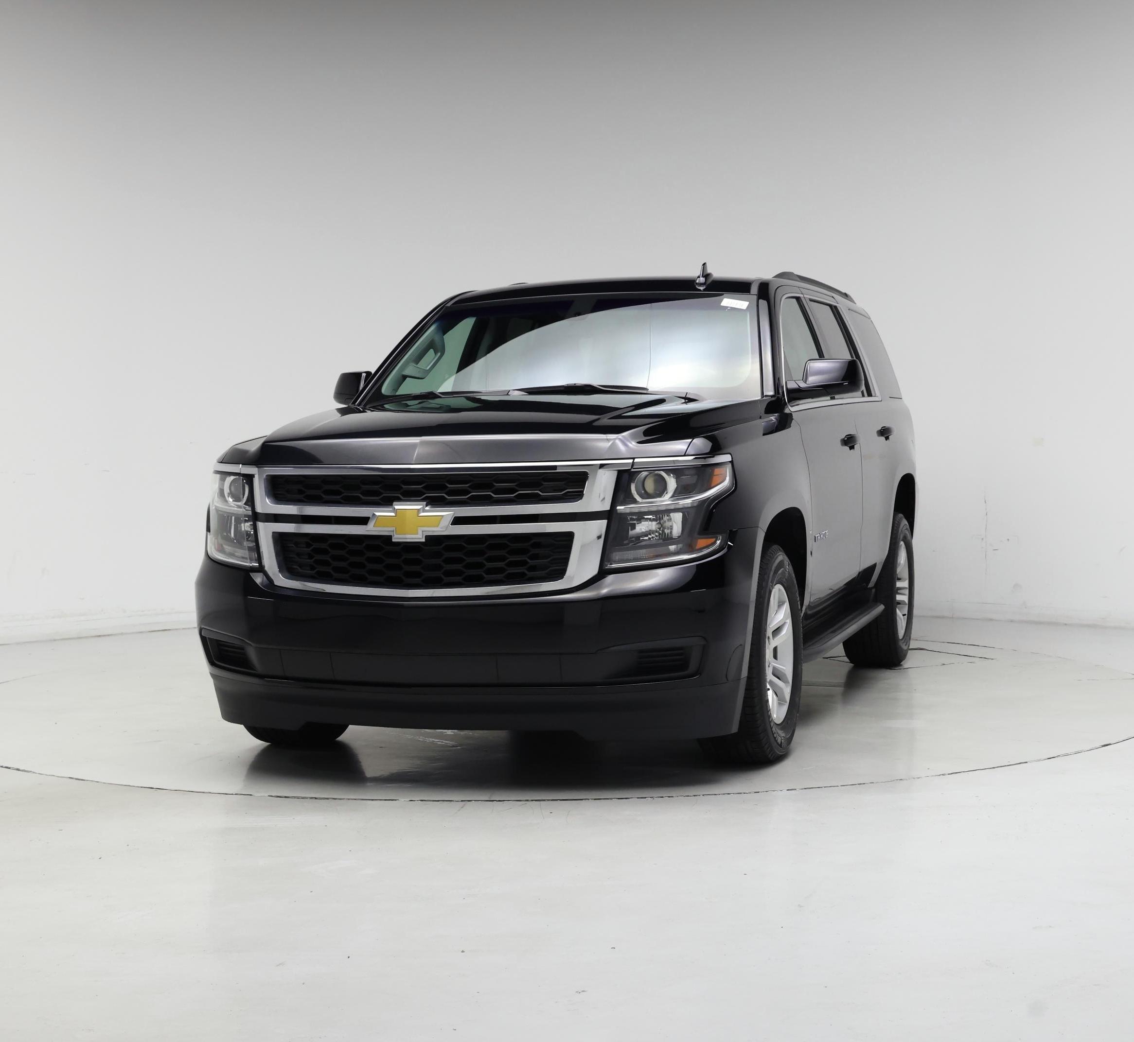 Thumbnail: 2019 Chevrolet Tahoe - 4