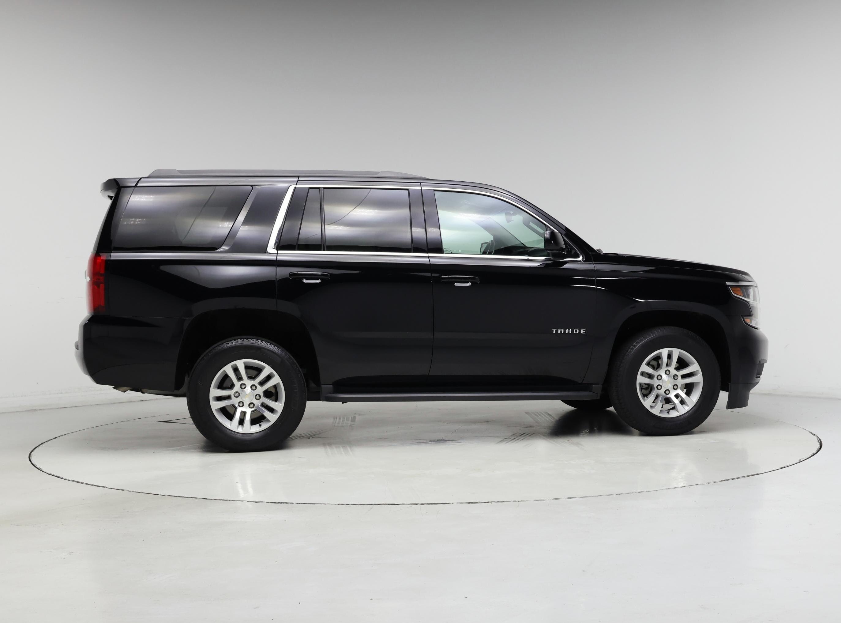 Thumbnail: 2019 Chevrolet Tahoe - 7