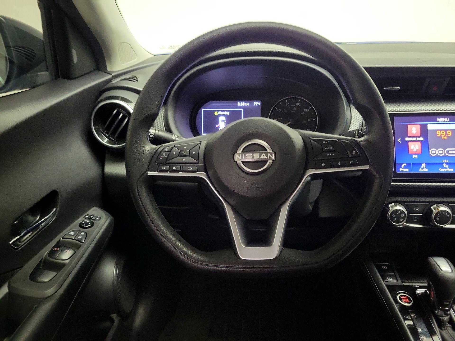Thumbnail: 2023 Nissan Kicks - 10