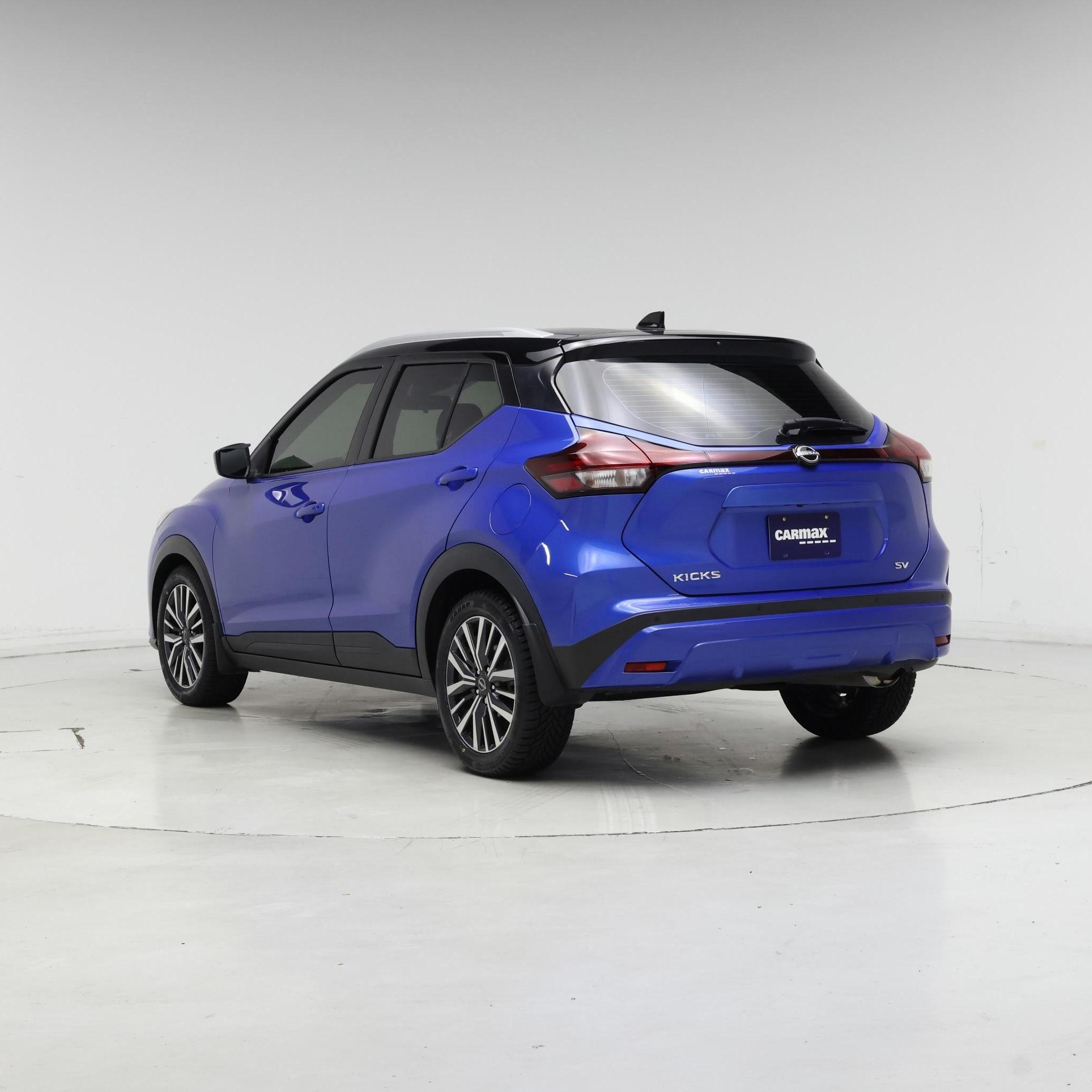 Thumbnail: 2023 Nissan Kicks - 2