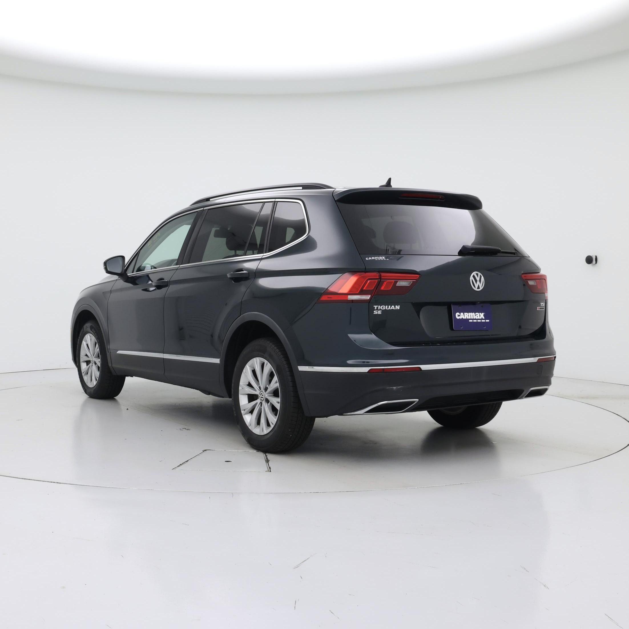 Thumbnail: 2018 Volkswagen Tiguan - 2