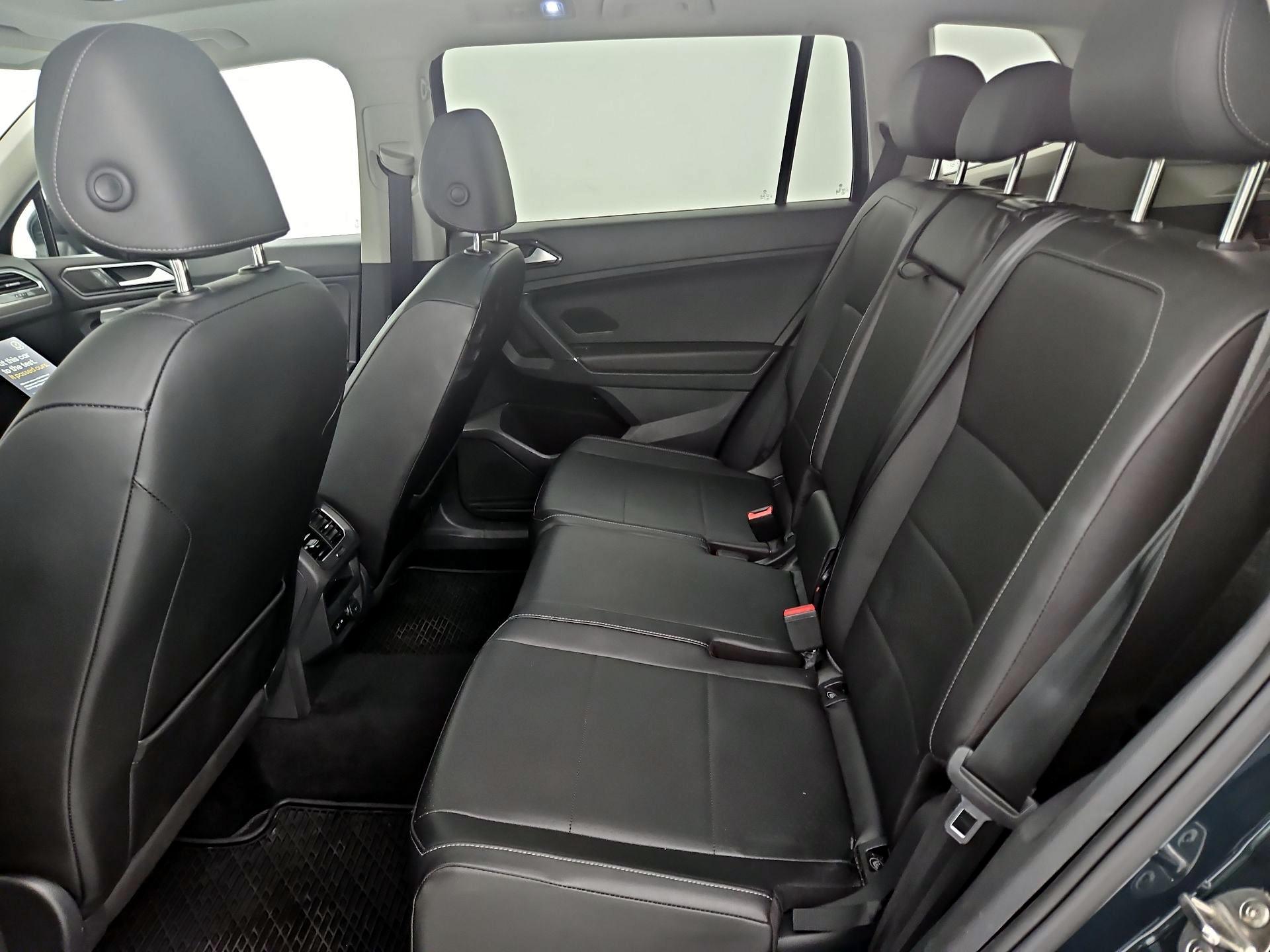 Thumbnail: 2018 Volkswagen Tiguan - 20