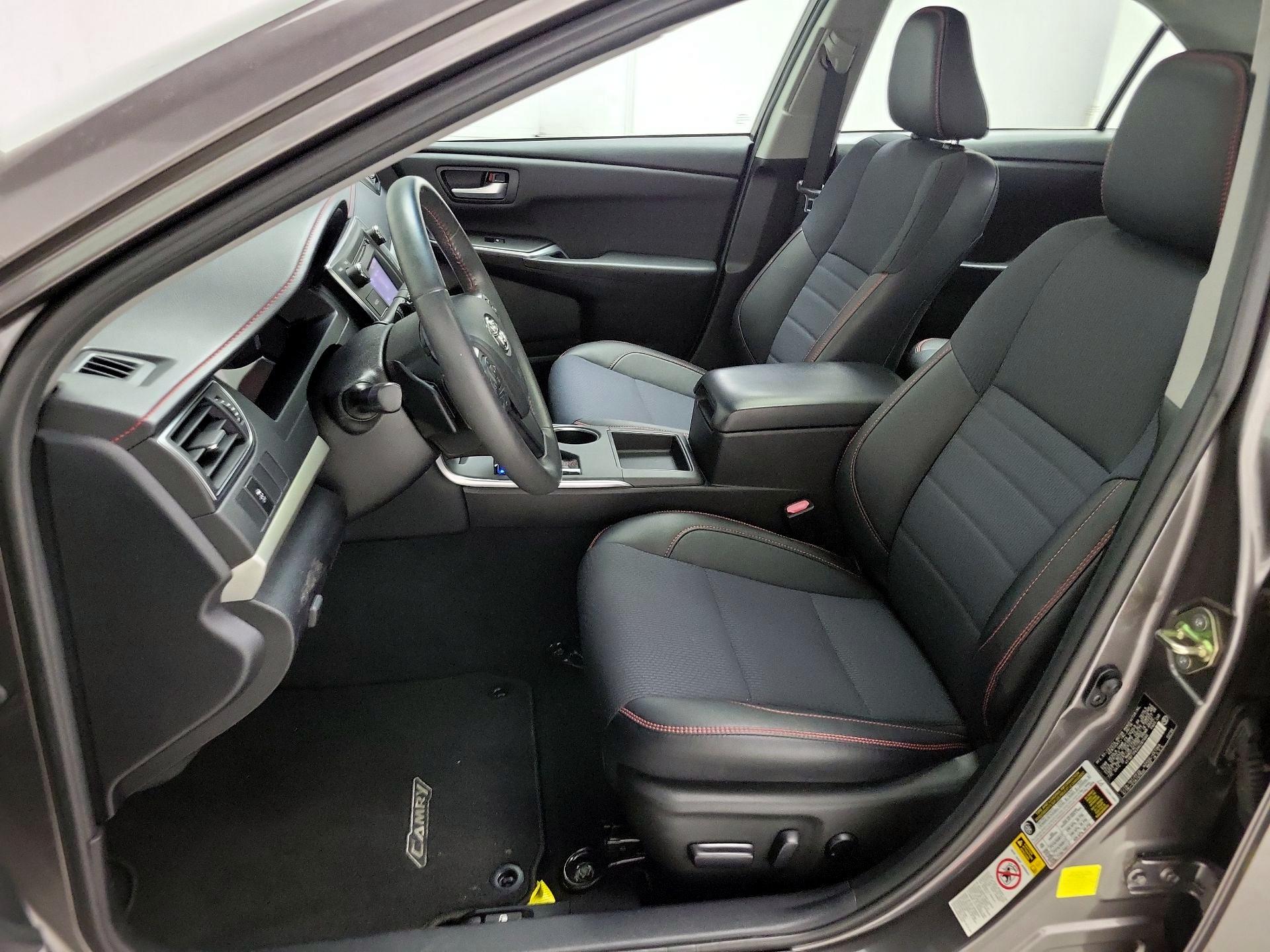 Thumbnail: 2017 Toyota Camry - 11