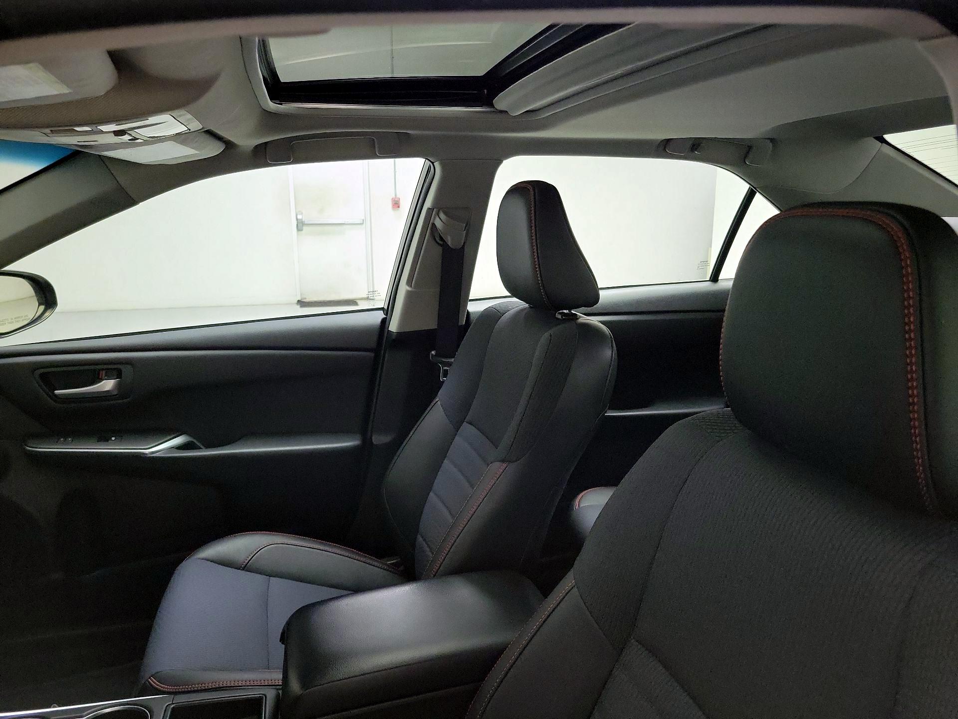 Thumbnail: 2017 Toyota Camry - 19