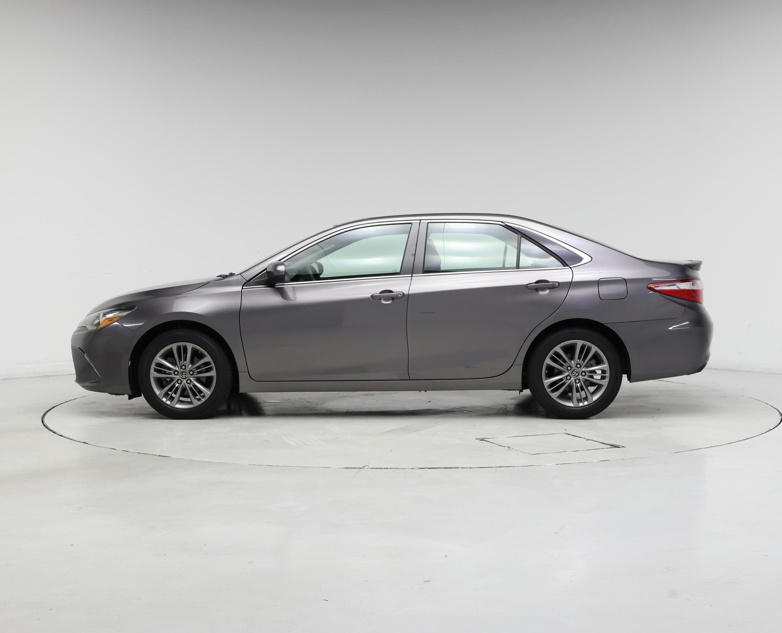Thumbnail: 2017 Toyota Camry - 3