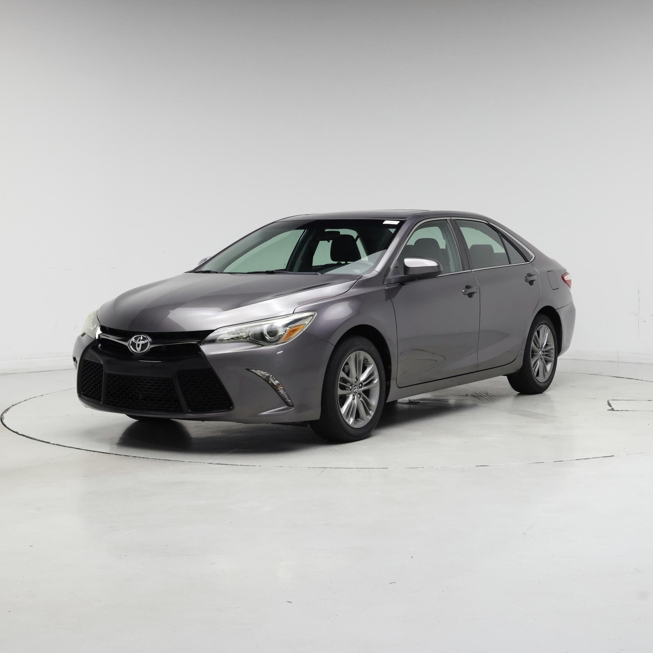 Thumbnail: 2017 Toyota Camry - 4