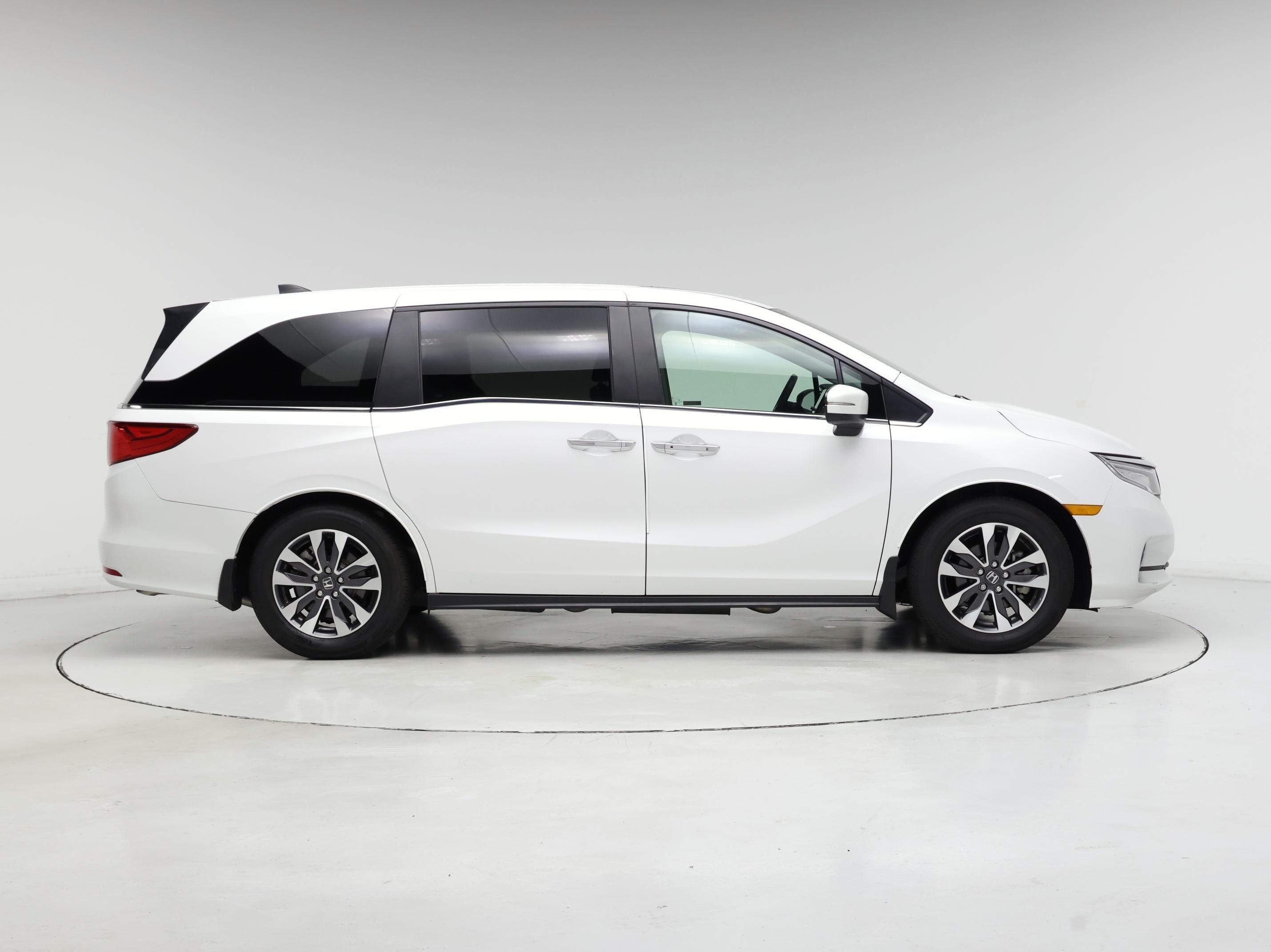 Thumbnail: 2023 Honda Odyssey - 7