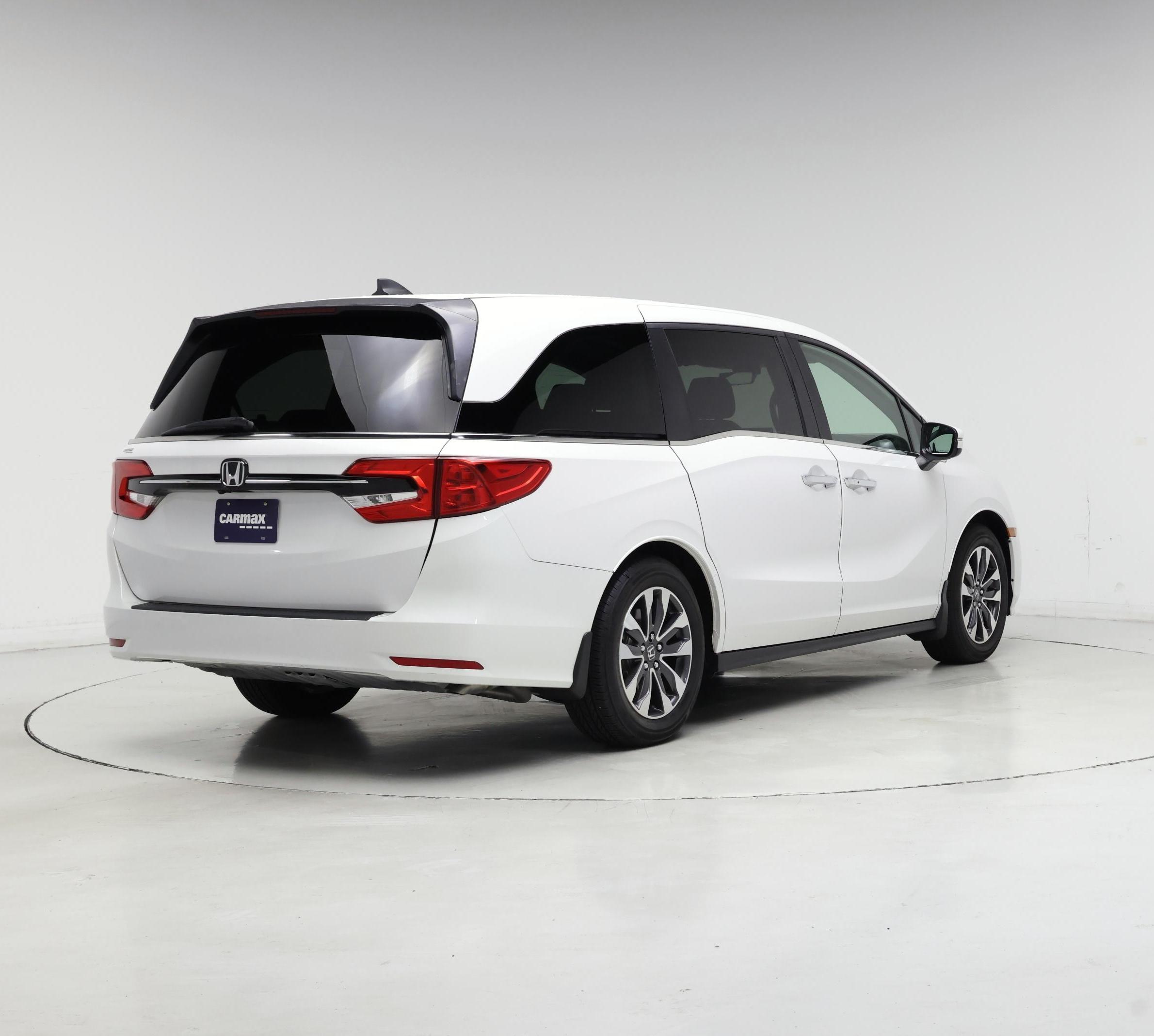 Thumbnail: 2023 Honda Odyssey - 8