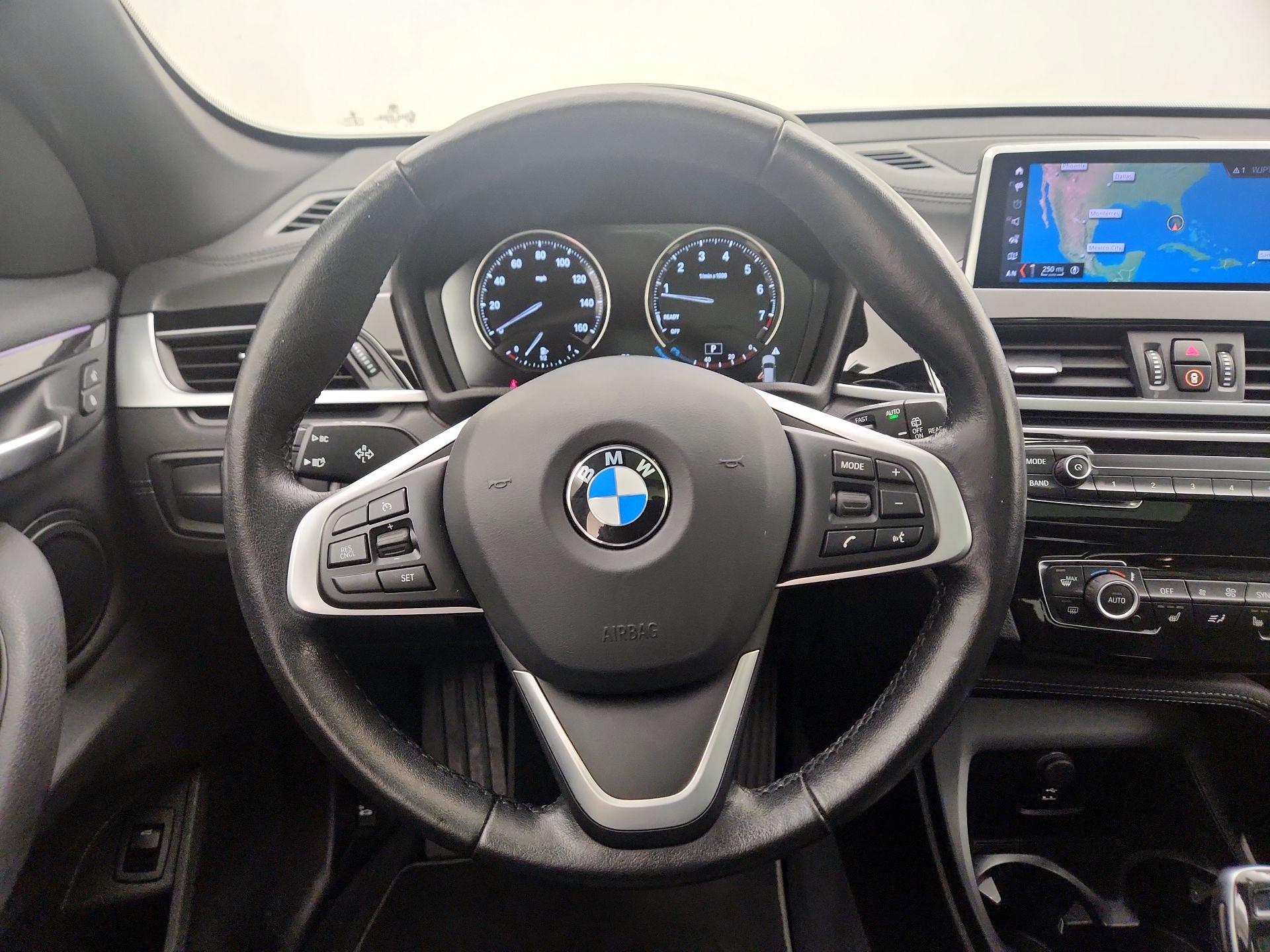 Thumbnail: 2022 BMW X1 - 10