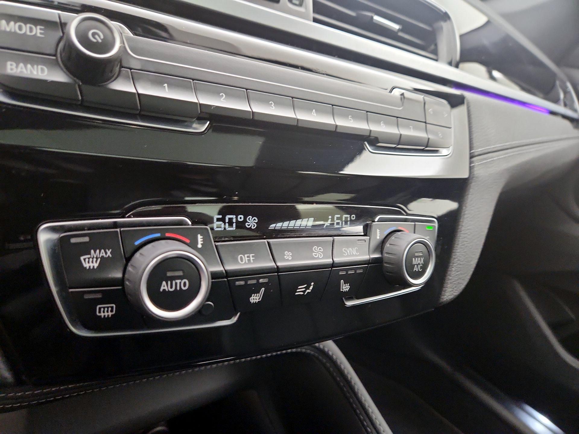 Thumbnail: 2022 BMW X1 - 17