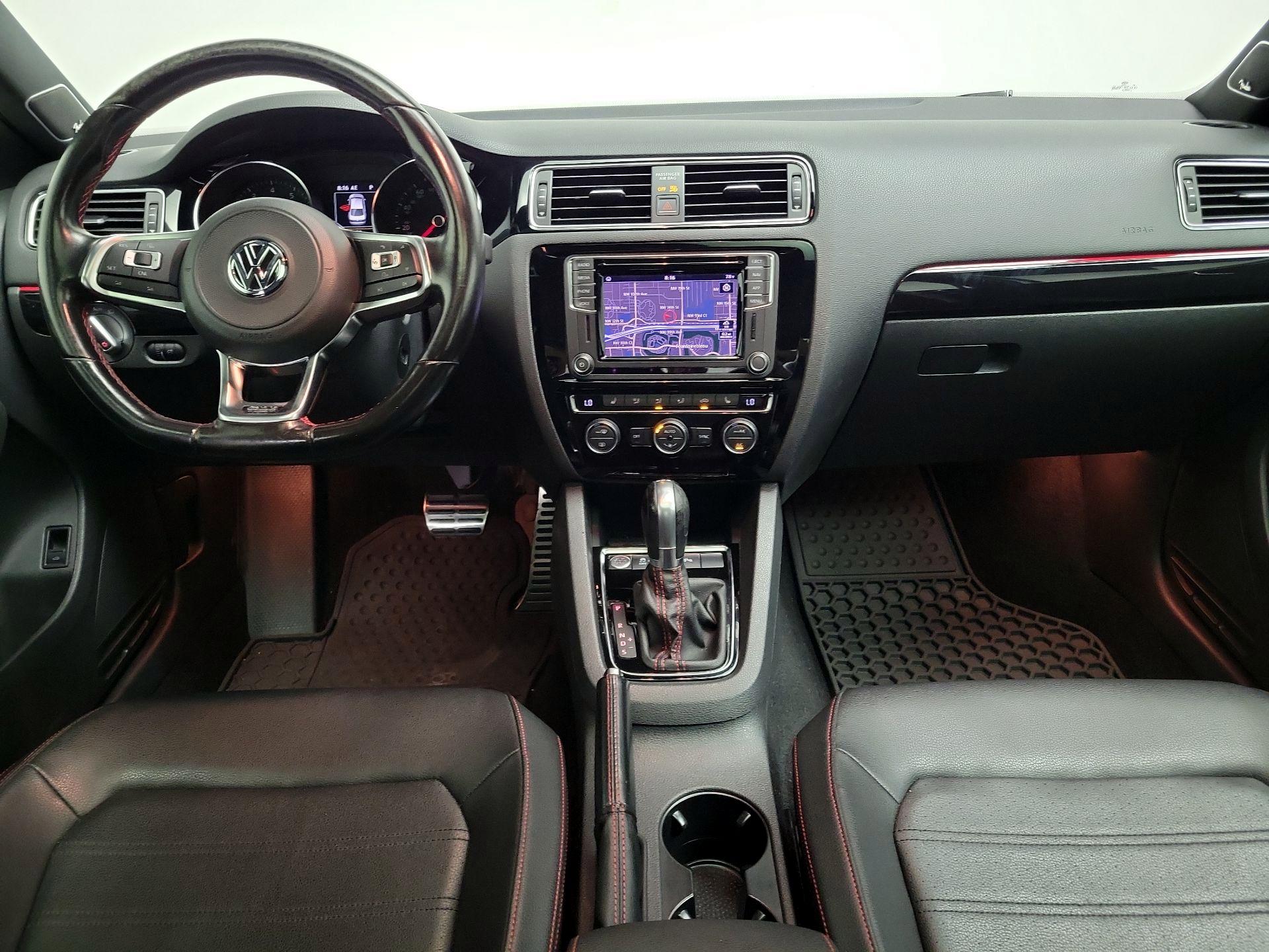 Thumbnail: 2018 Volkswagen Jetta - 9