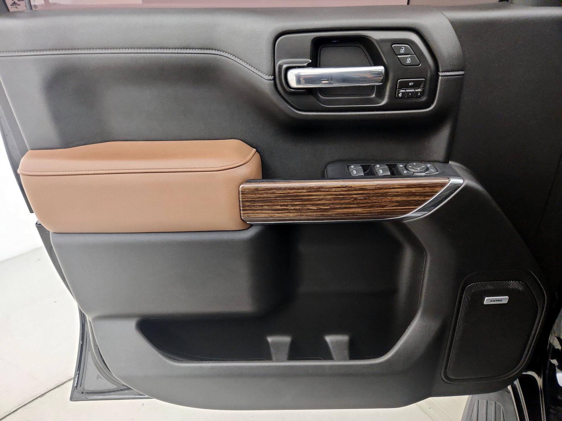 Thumbnail: 2020 Chevrolet Silverado 1500 - 12