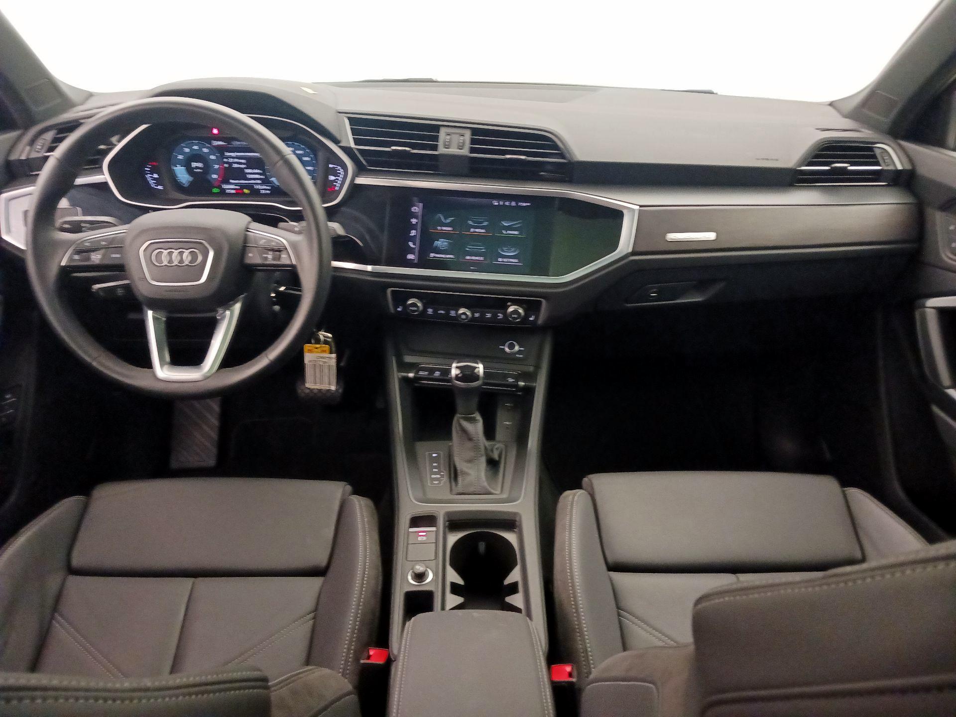 Thumbnail: 2022 Audi Q3 - 9