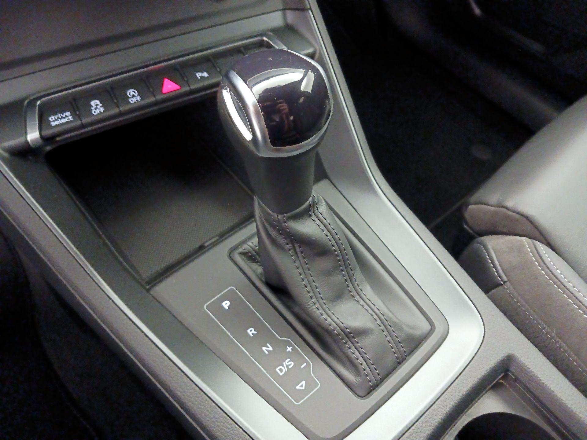 Thumbnail: 2022 Audi Q3 - 17