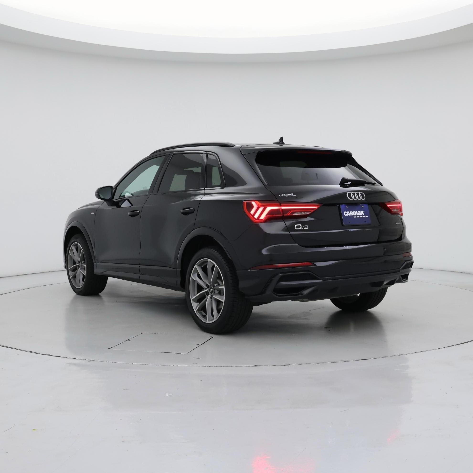 Thumbnail: 2022 Audi Q3 - 2
