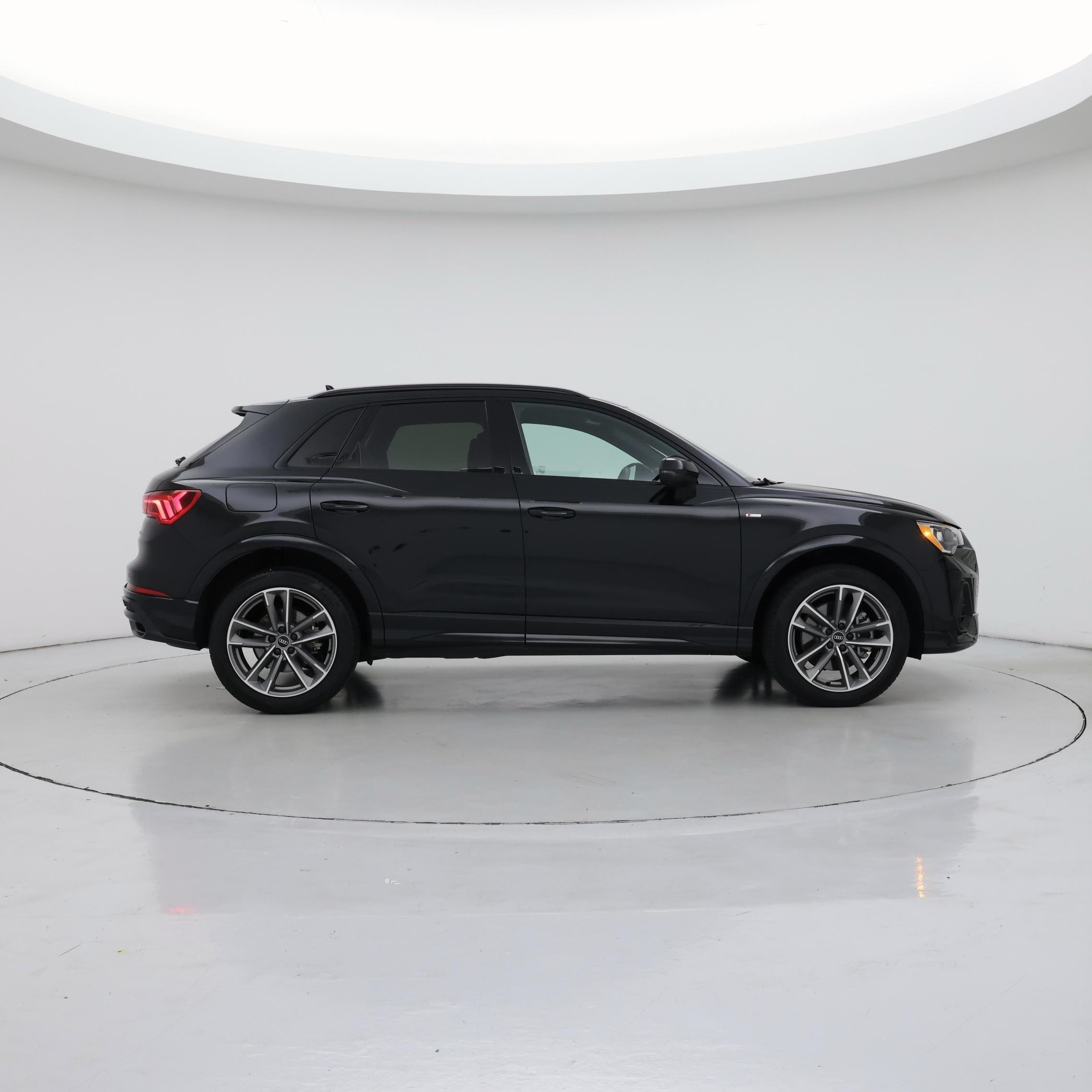 Thumbnail: 2022 Audi Q3 - 7