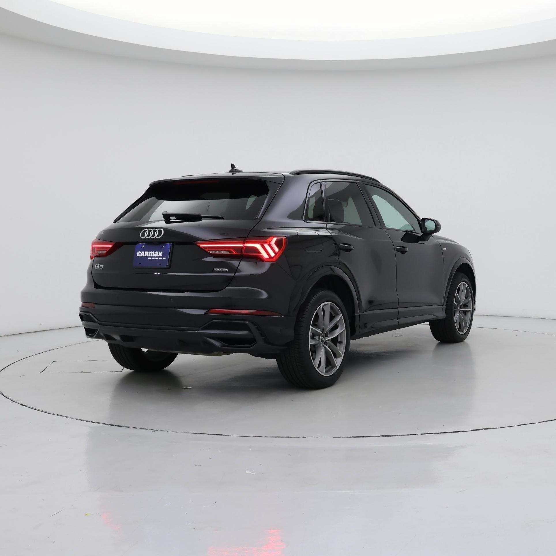 Thumbnail: 2022 Audi Q3 - 8